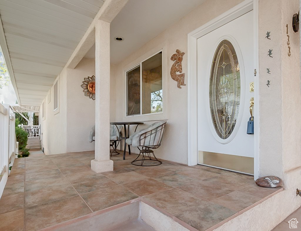 KINGS ROW EST - Residential