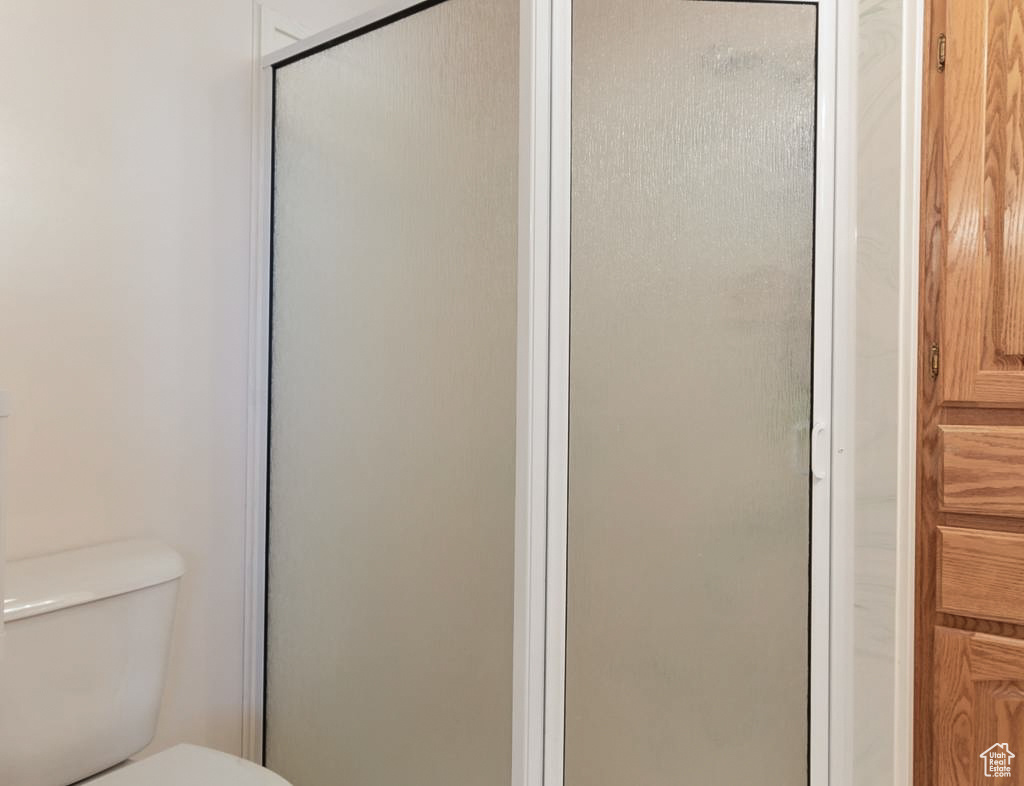 KINGS ROW EST - Residential