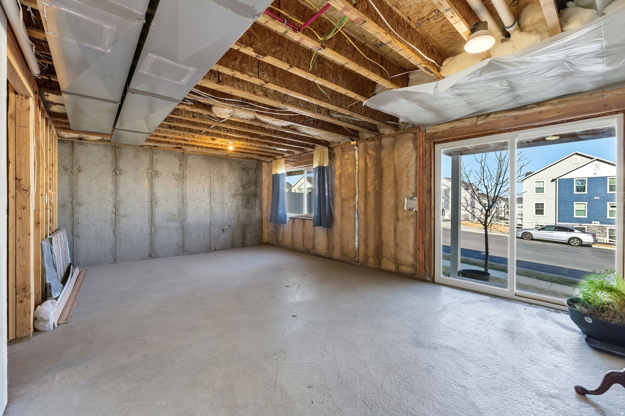 SHADOW RUN - Residential