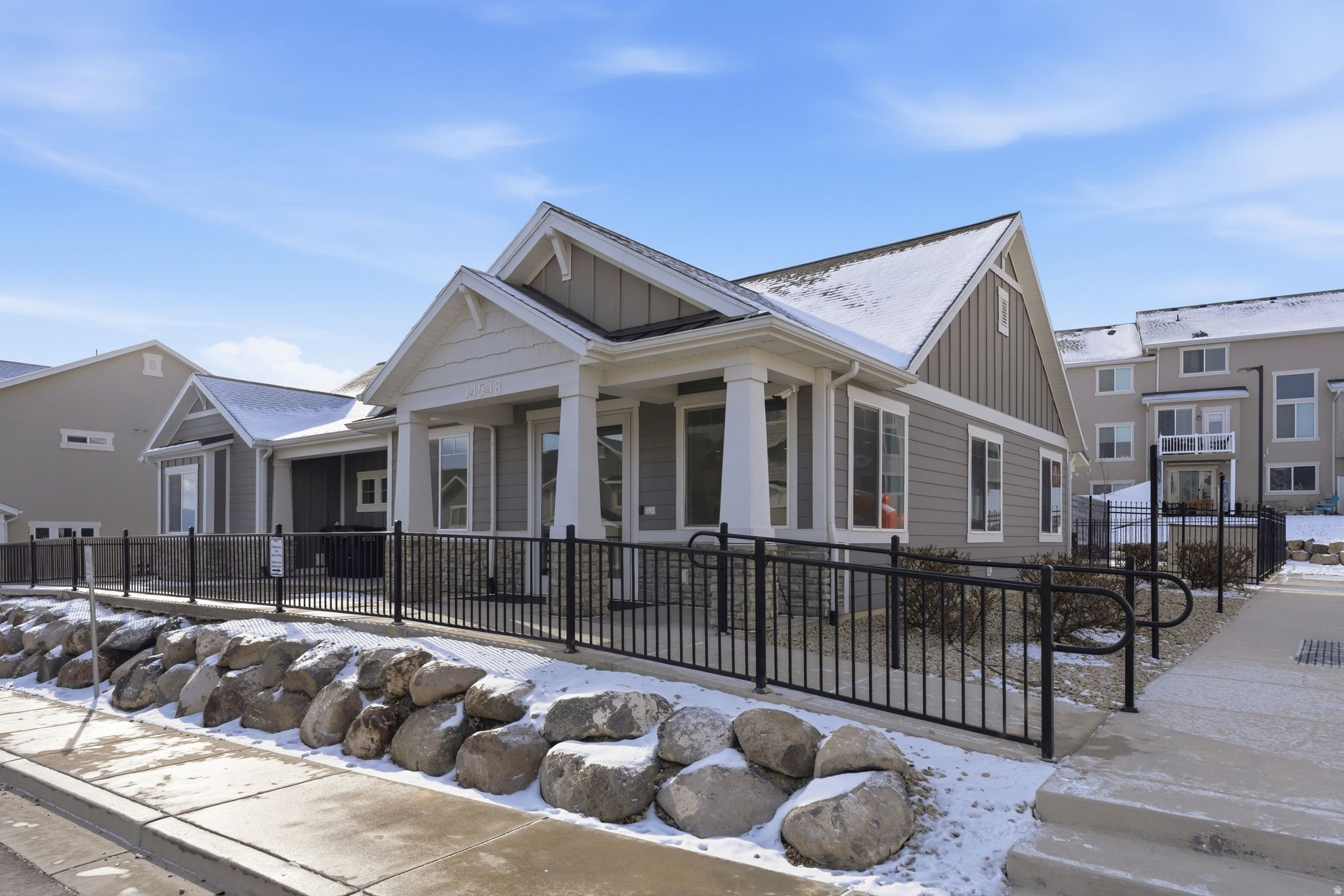 SHADOW RUN - Residential