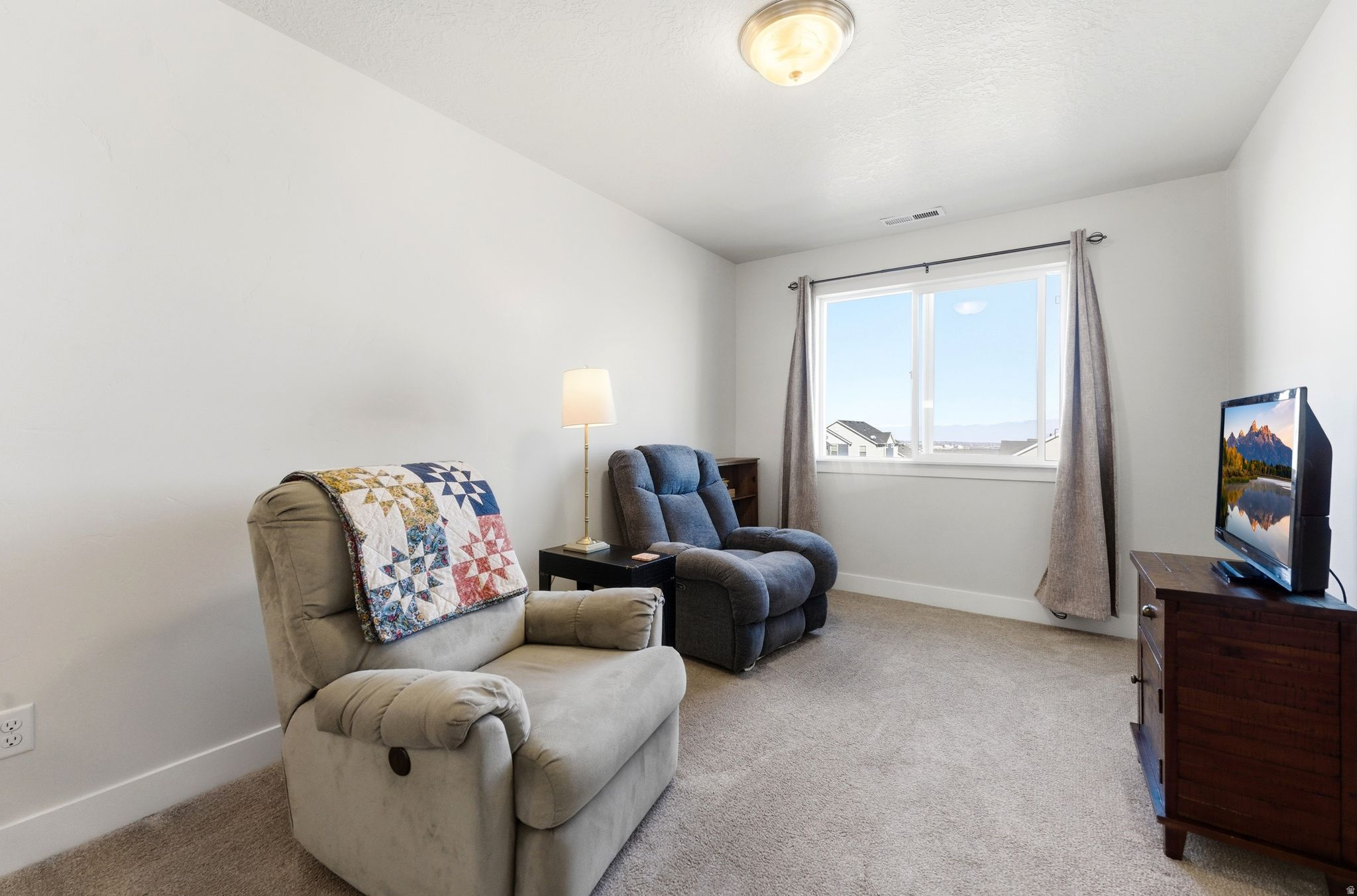 SHADOW RUN - Residential