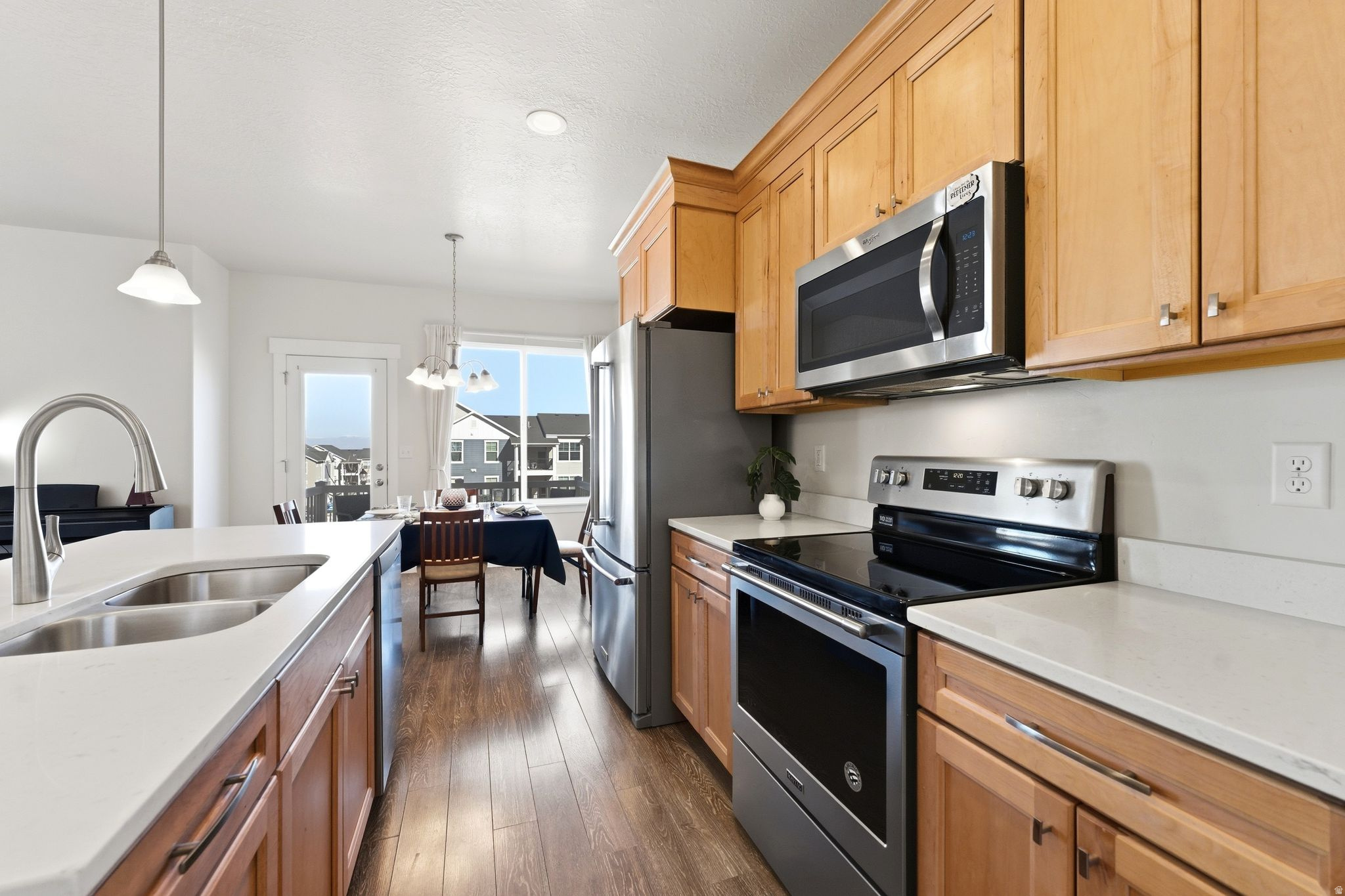 SHADOW RUN - Residential