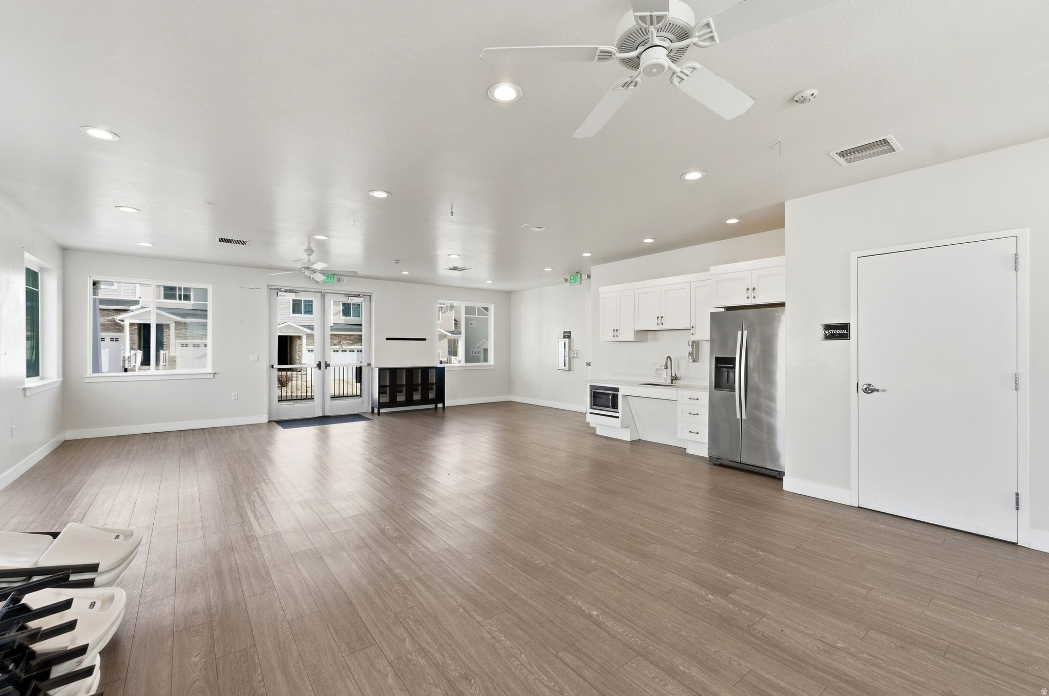 SHADOW RUN - Residential