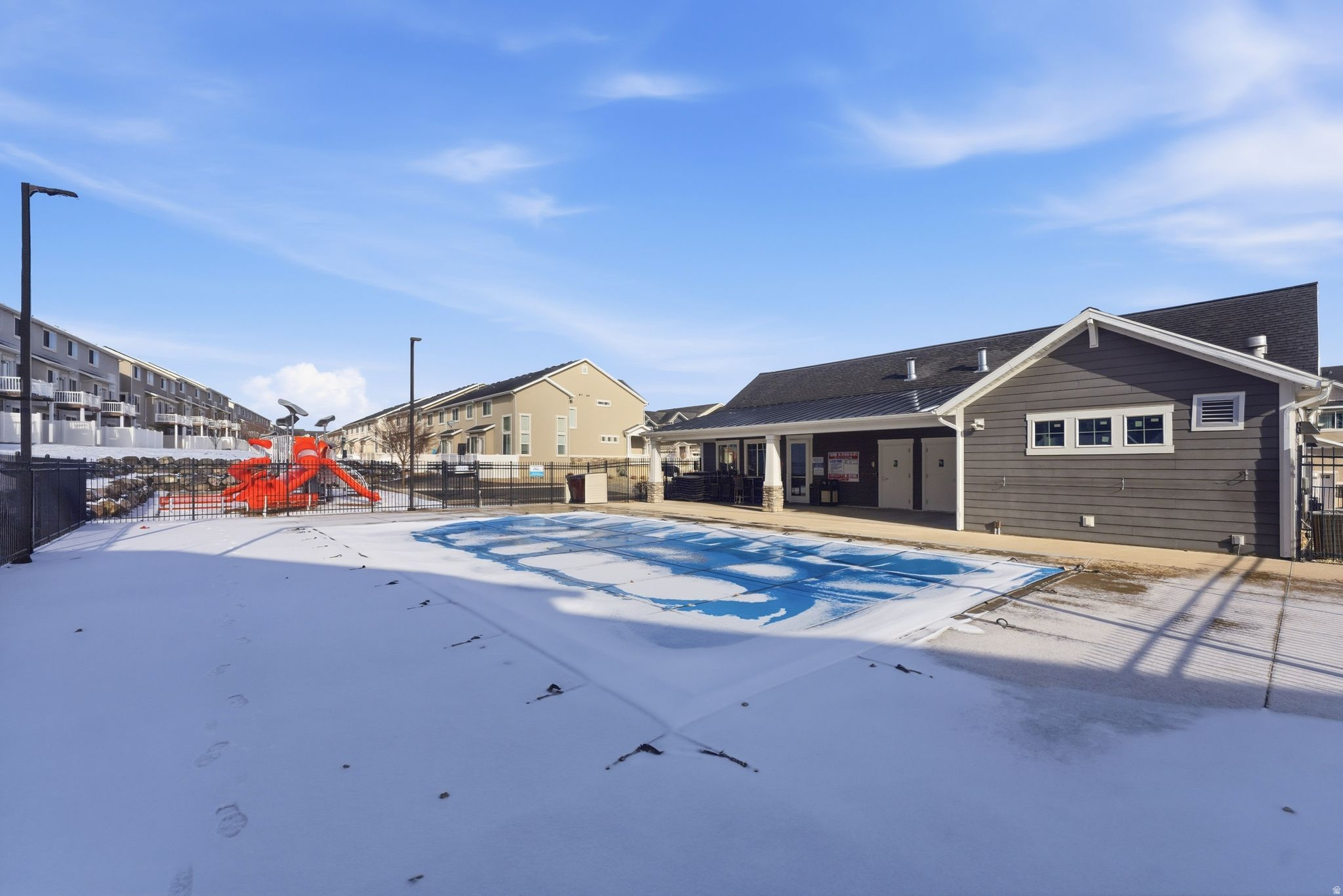 SHADOW RUN - Residential