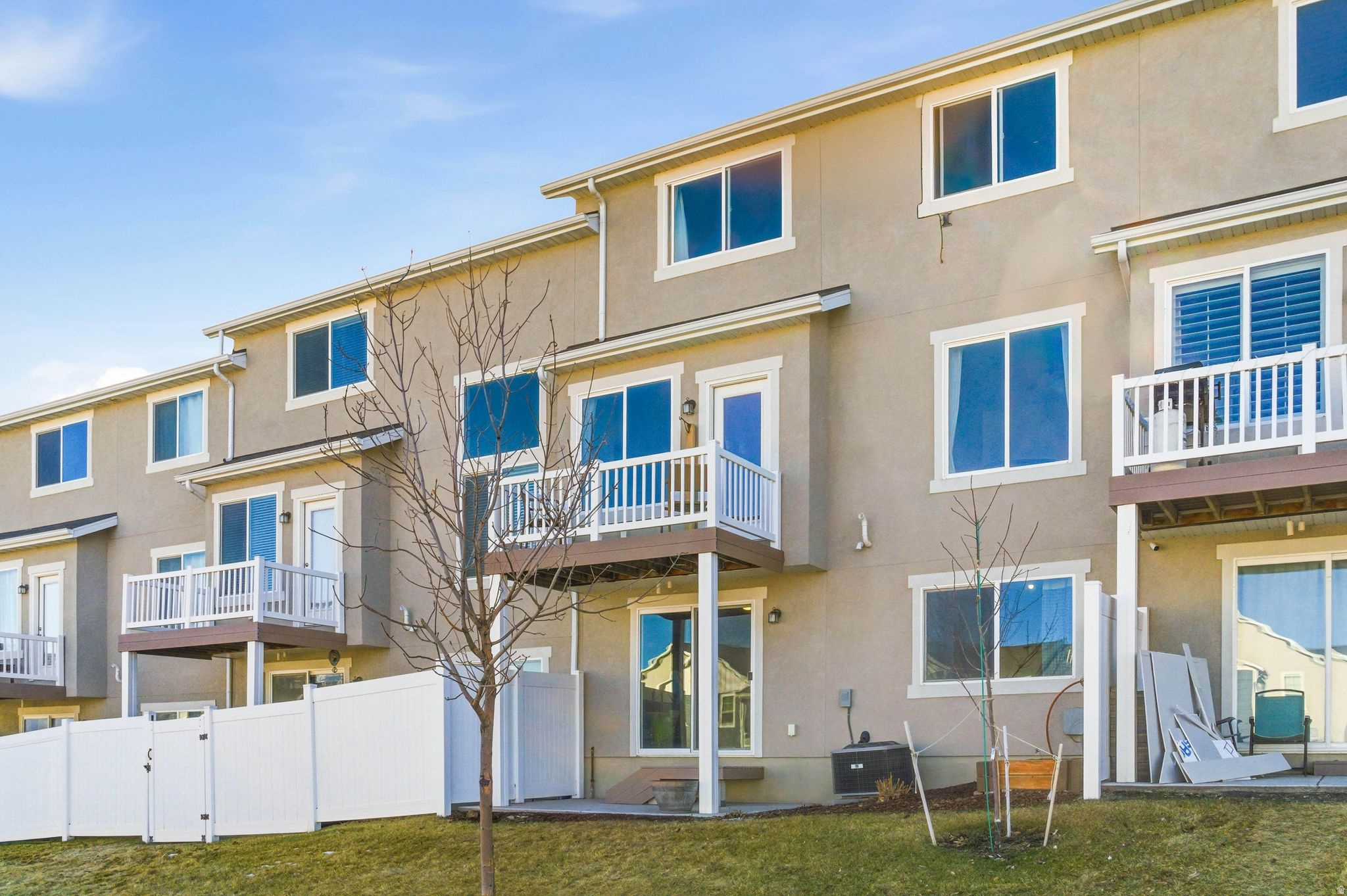 SHADOW RUN - Residential