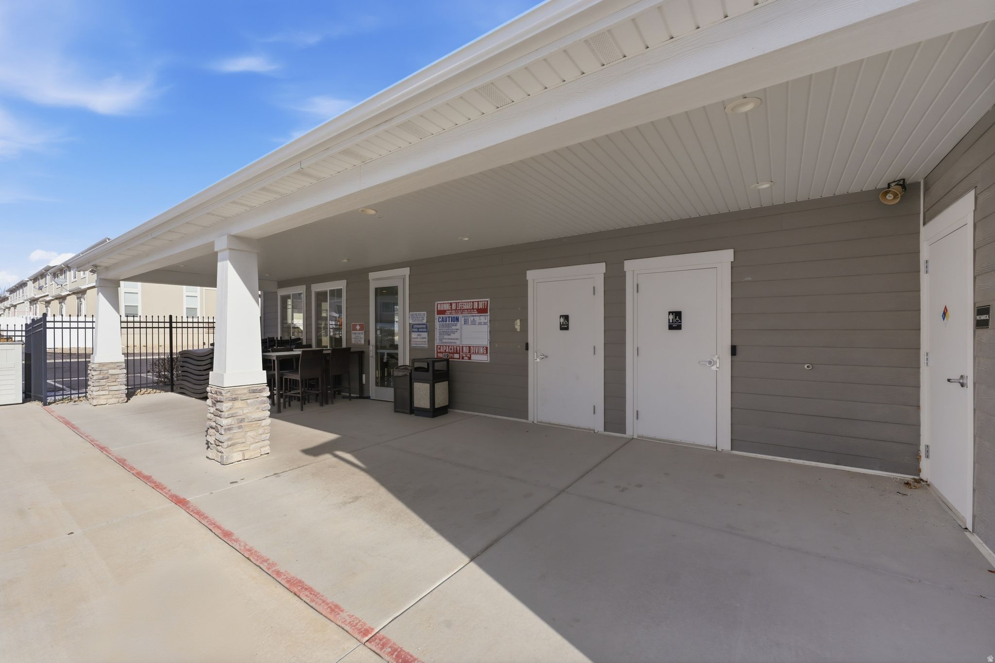 SHADOW RUN - Residential