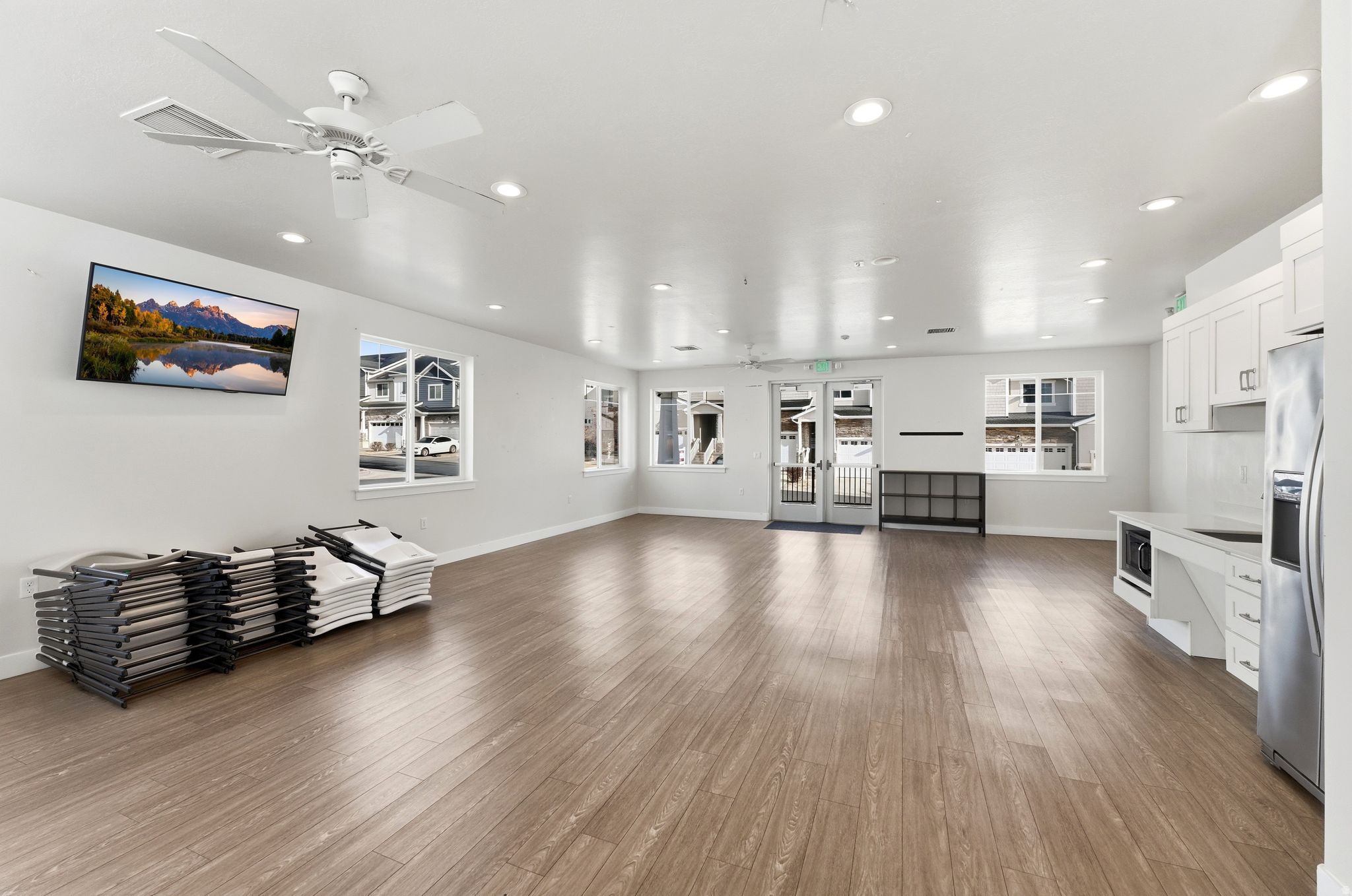 SHADOW RUN - Residential