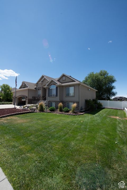 Tiny photo for 4879 S 5050 W, Hooper, UT 84315 (MLS # 2101491)