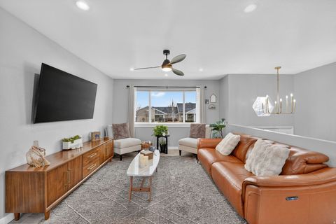 Tiny photo for 991 S 930 W, Payson, UT 84651 (MLS # 2142124)