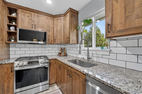 Tiny photo for 991 S 930 W, Payson, UT 84651 (MLS # 2142124)