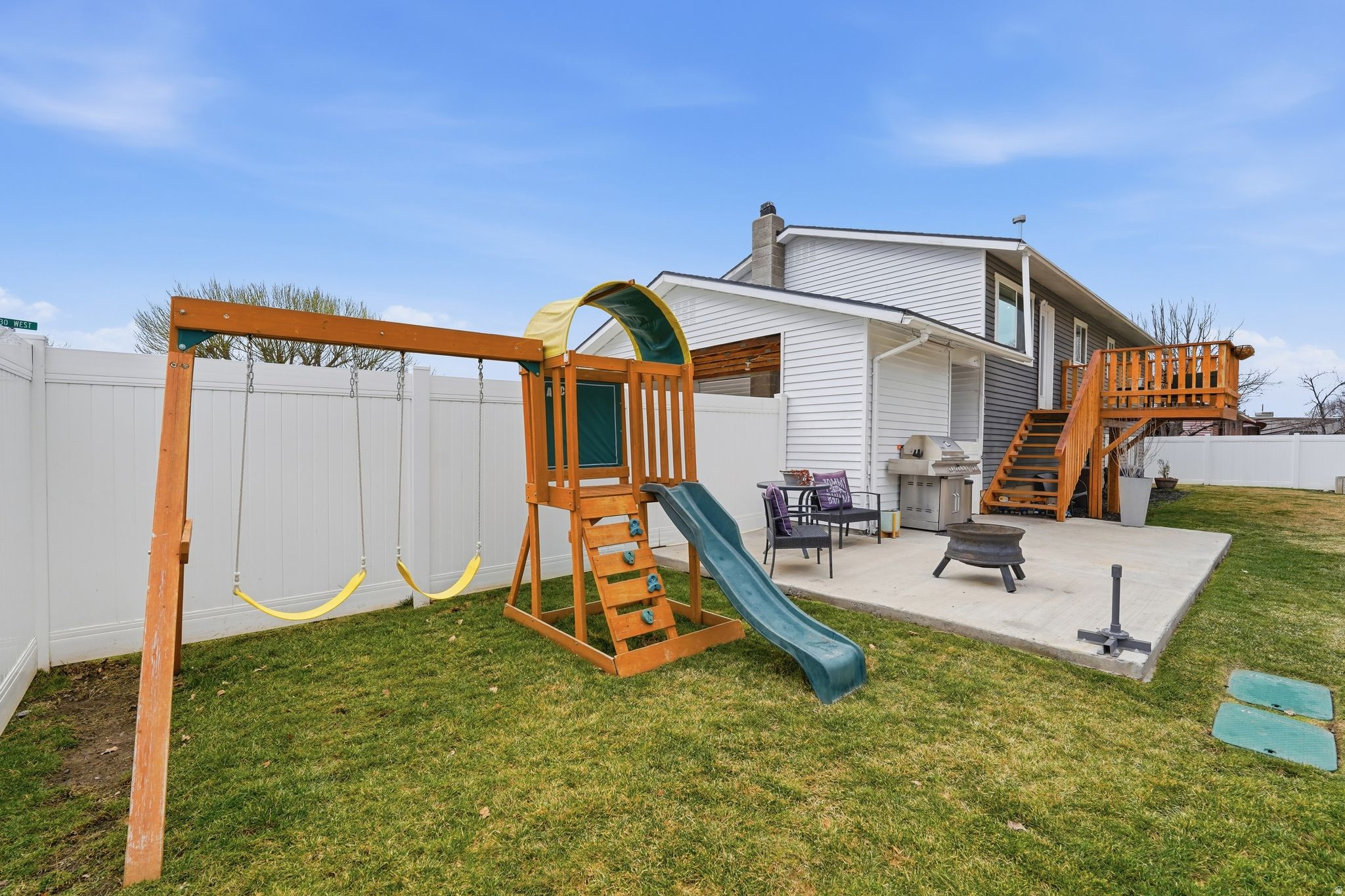 MEADOW LANE - Residential