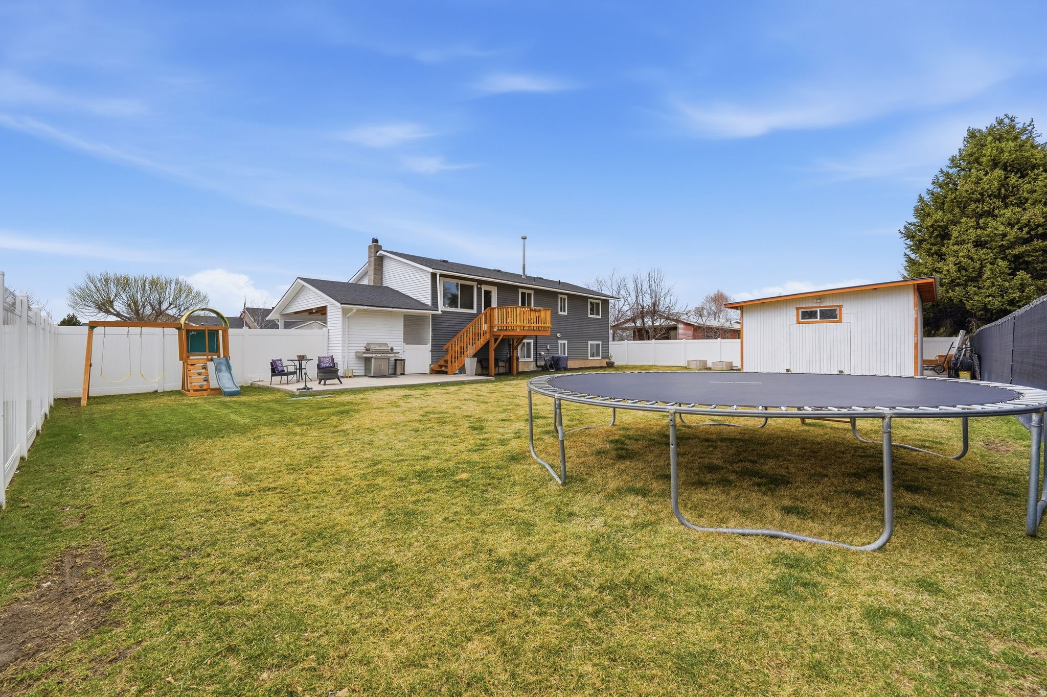 MEADOW LANE - Residential