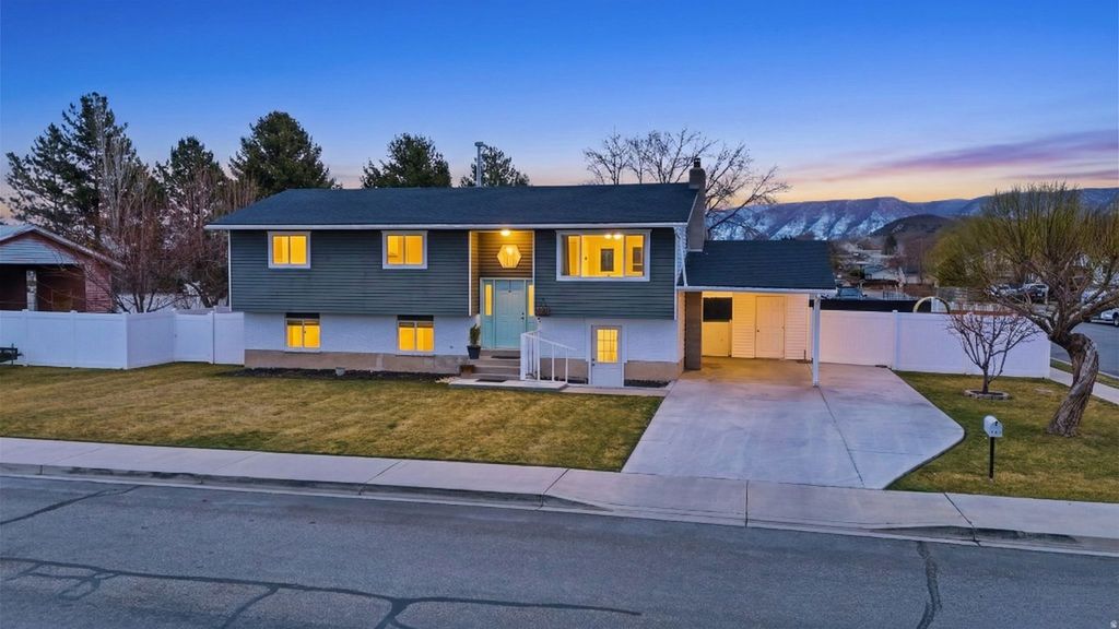 Photo of 991 S 930 W, Payson, UT 84651 (MLS # 2142124)