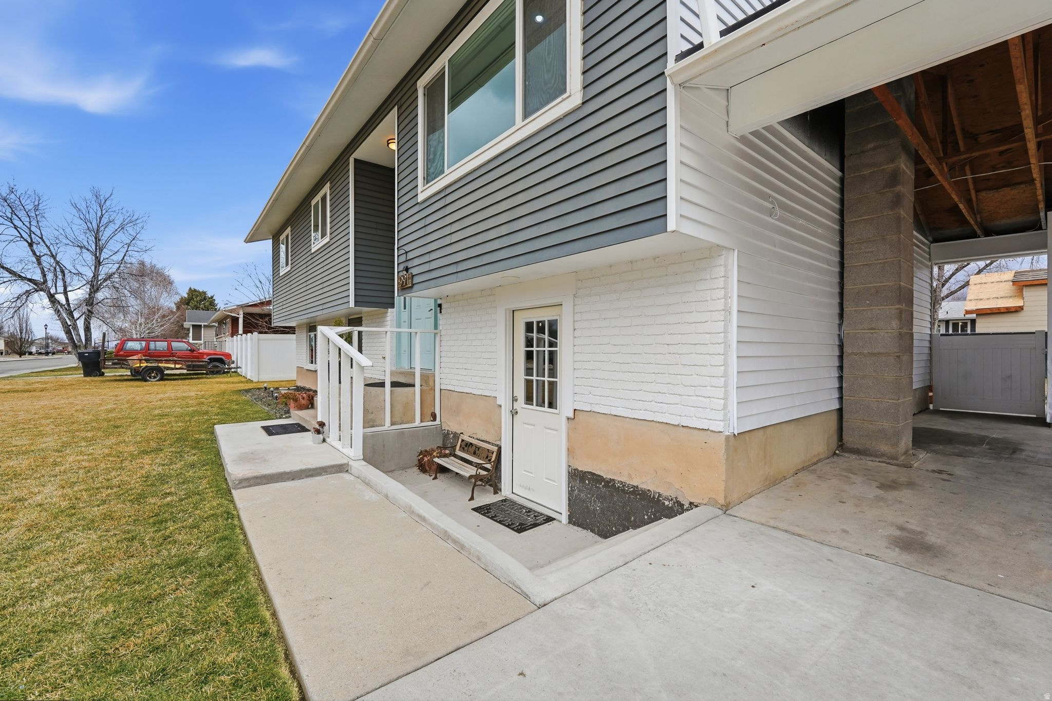 MEADOW LANE - Residential