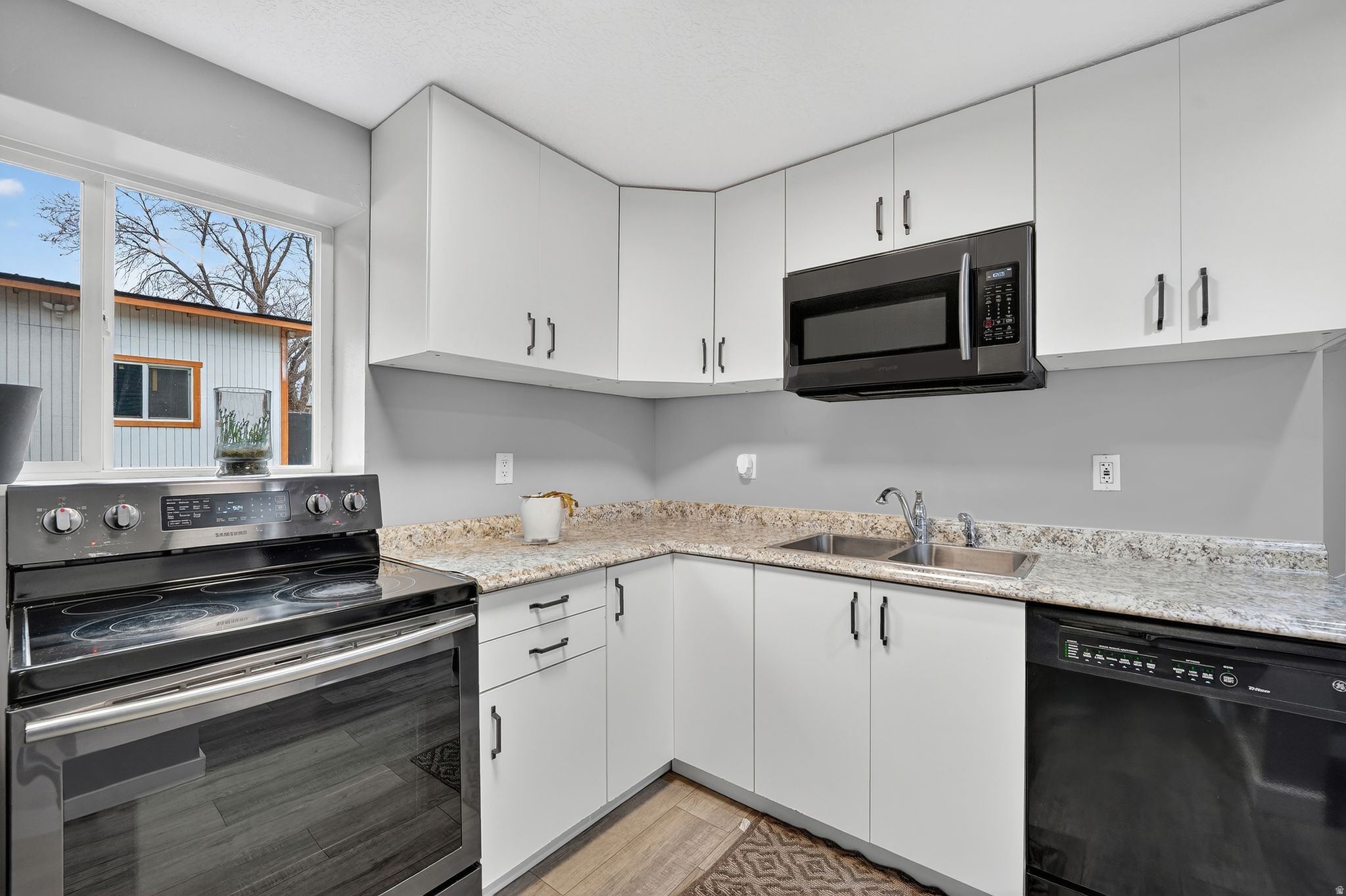 MEADOW LANE - Residential