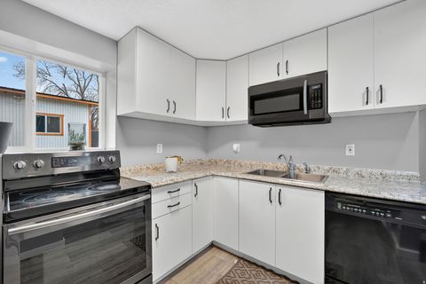 Tiny photo for 991 S 930 W, Payson, UT 84651 (MLS # 2142124)