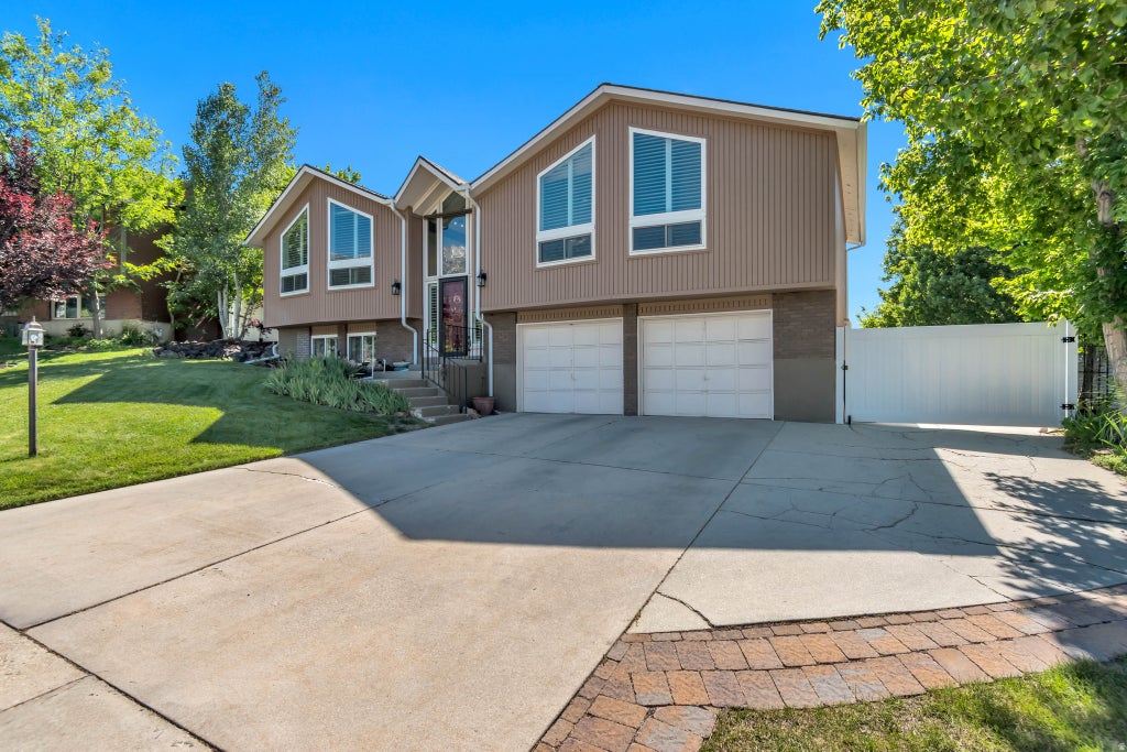 Photo of 9832 S FALCONHURST DR E, Sandy, UT 84092 (MLS # 2164862)