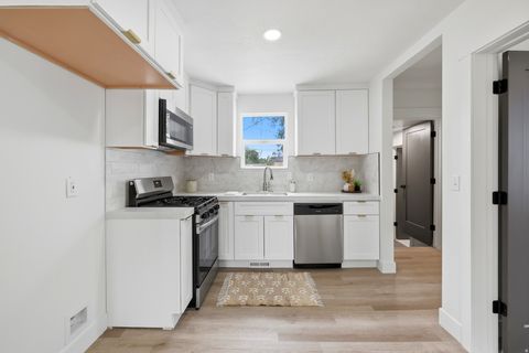 Tiny photo for 1385 W PACIFIC AVE, Salt Lake City, UT 84104 (MLS # 2174062)