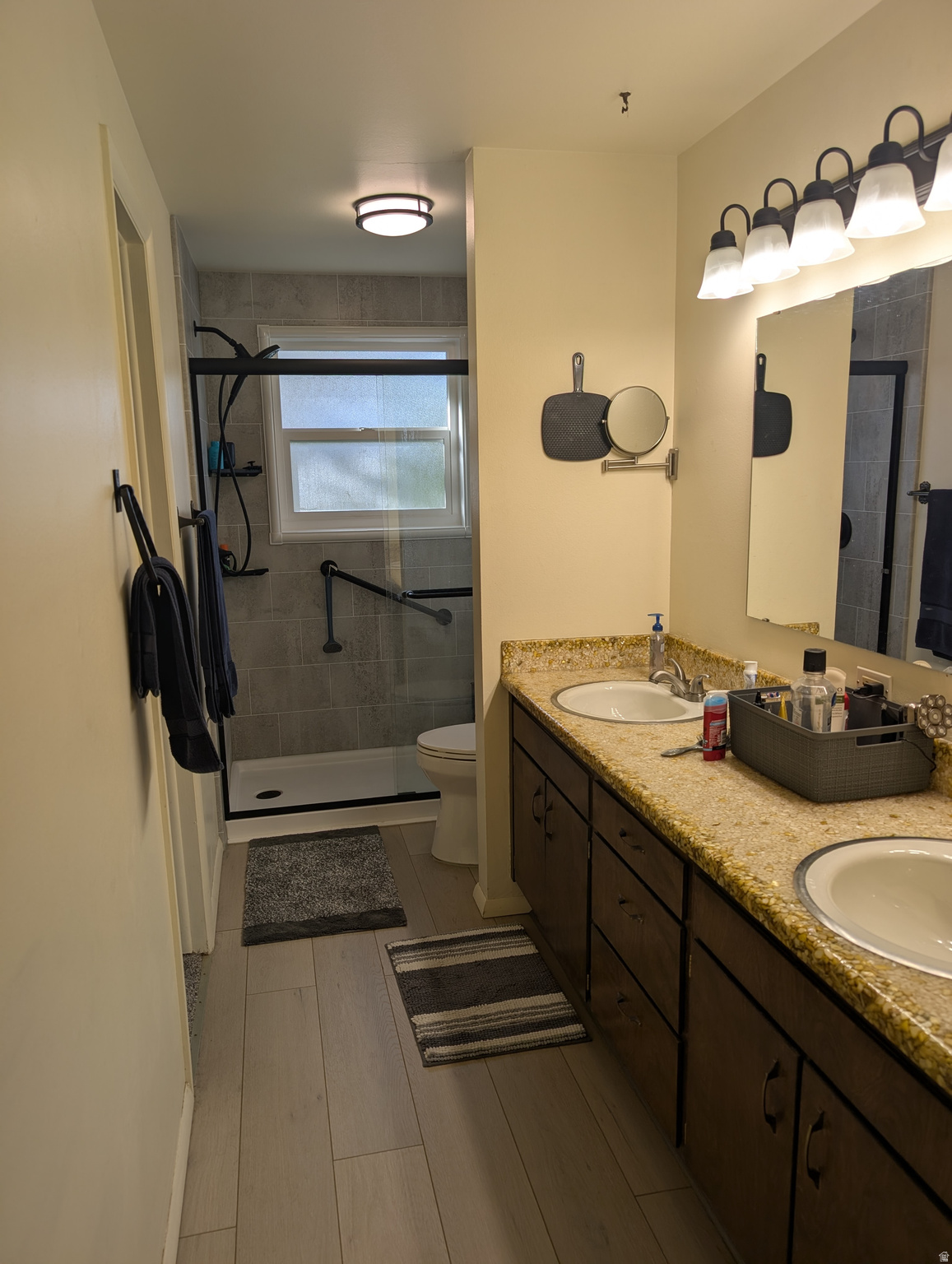 NORTHRIDGE #4 - Residential