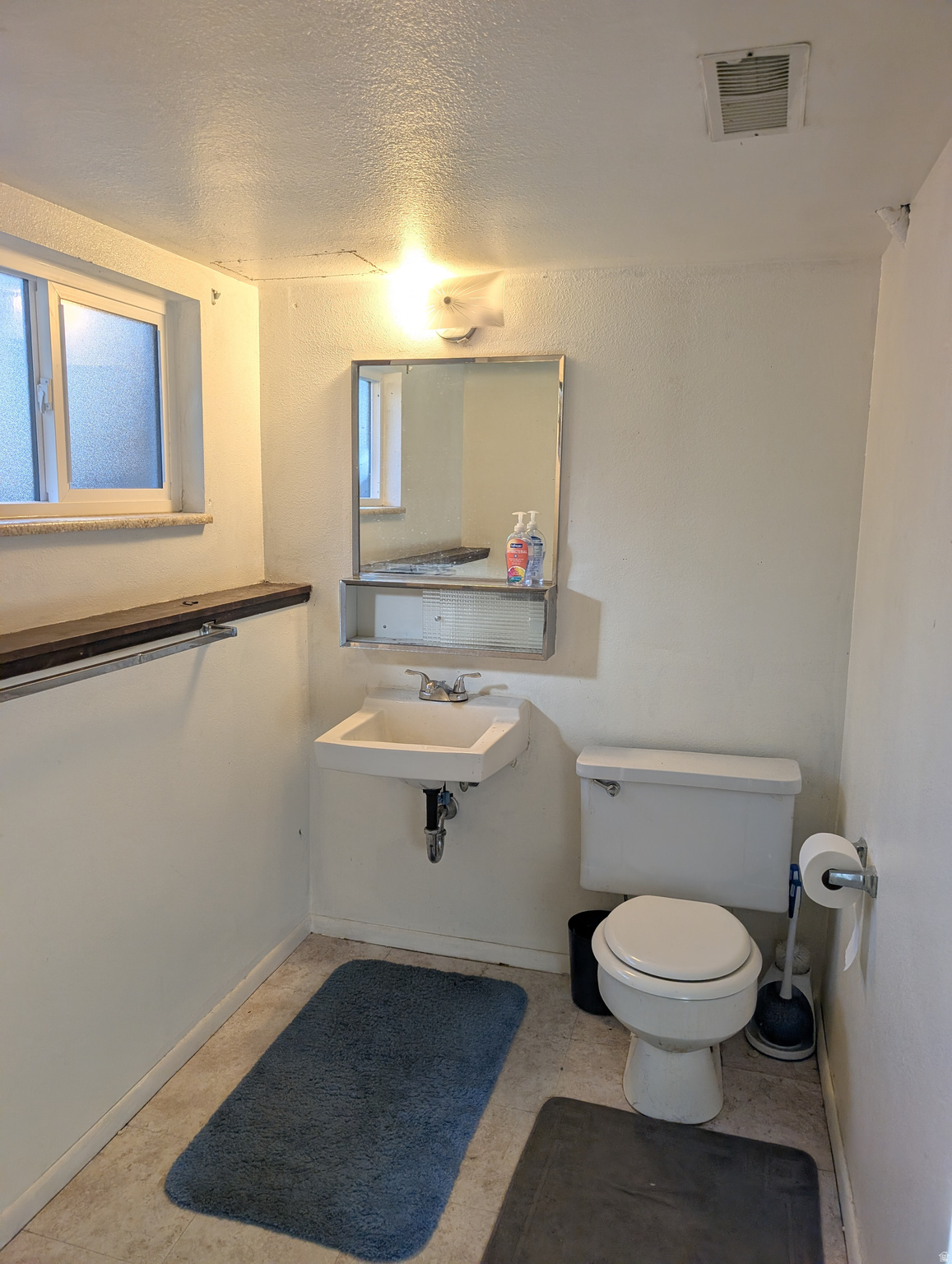 NORTHRIDGE #4 - Residential