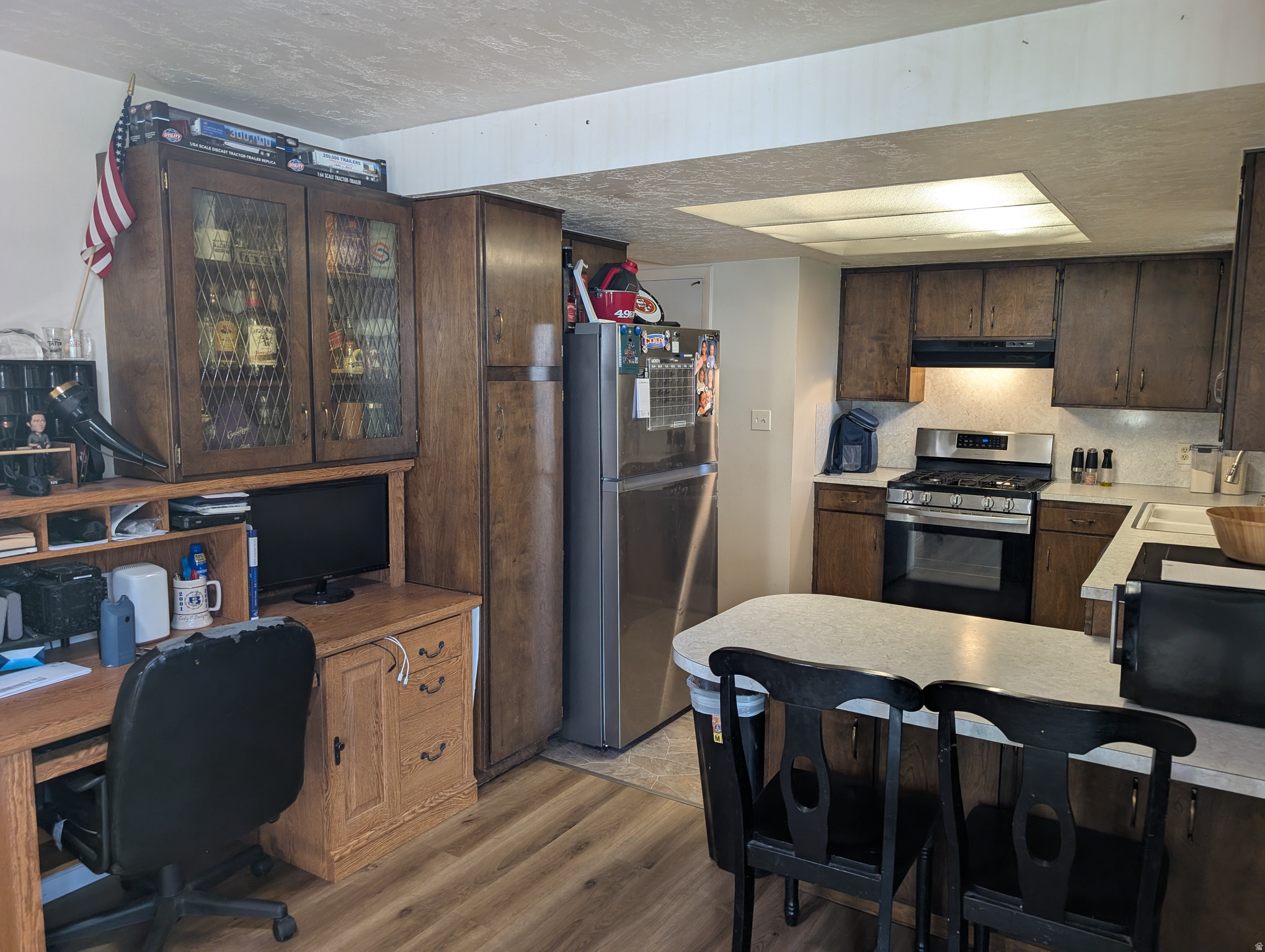 NORTHRIDGE #4 - Residential