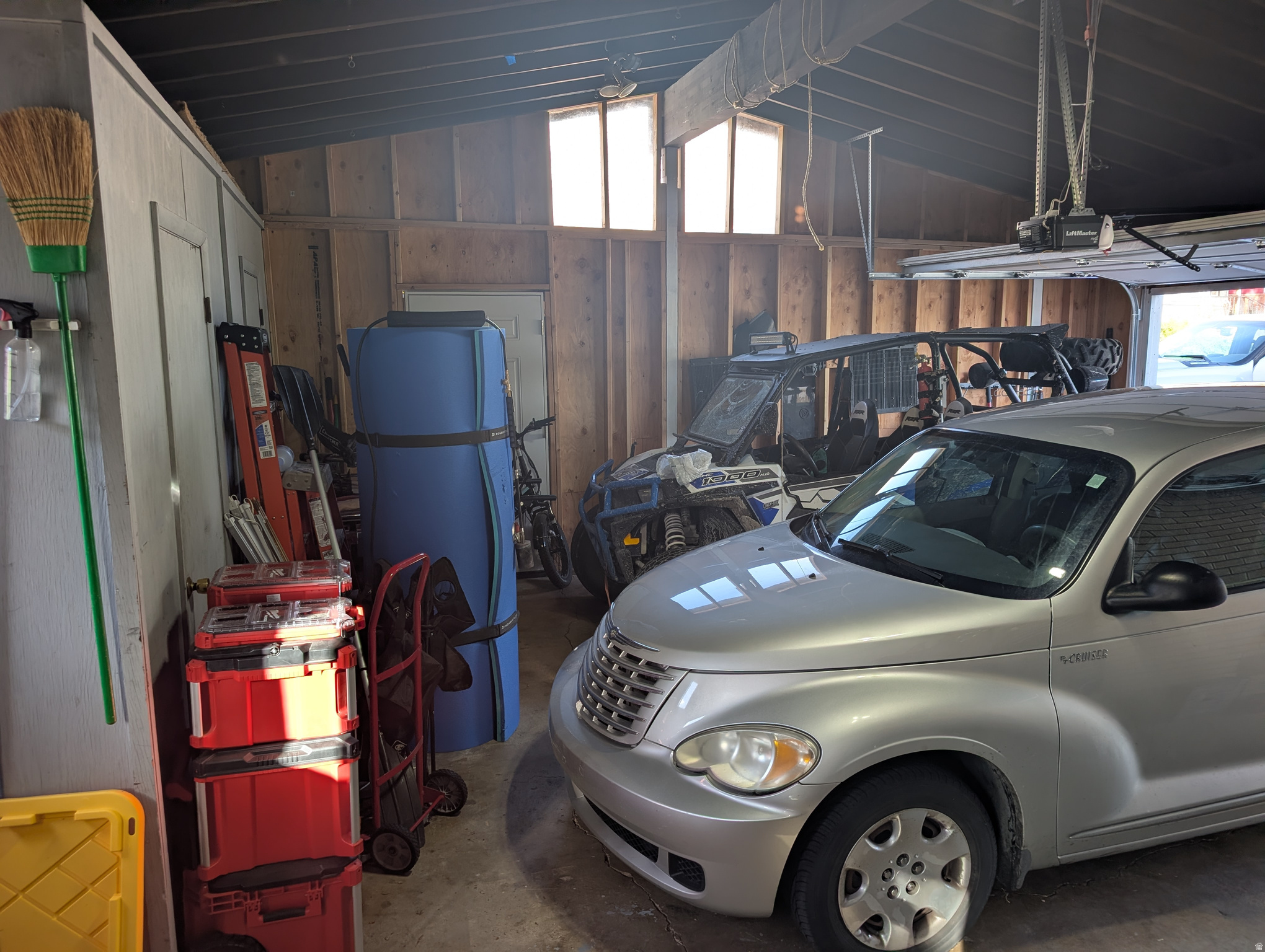 NORTHRIDGE #4 - Residential