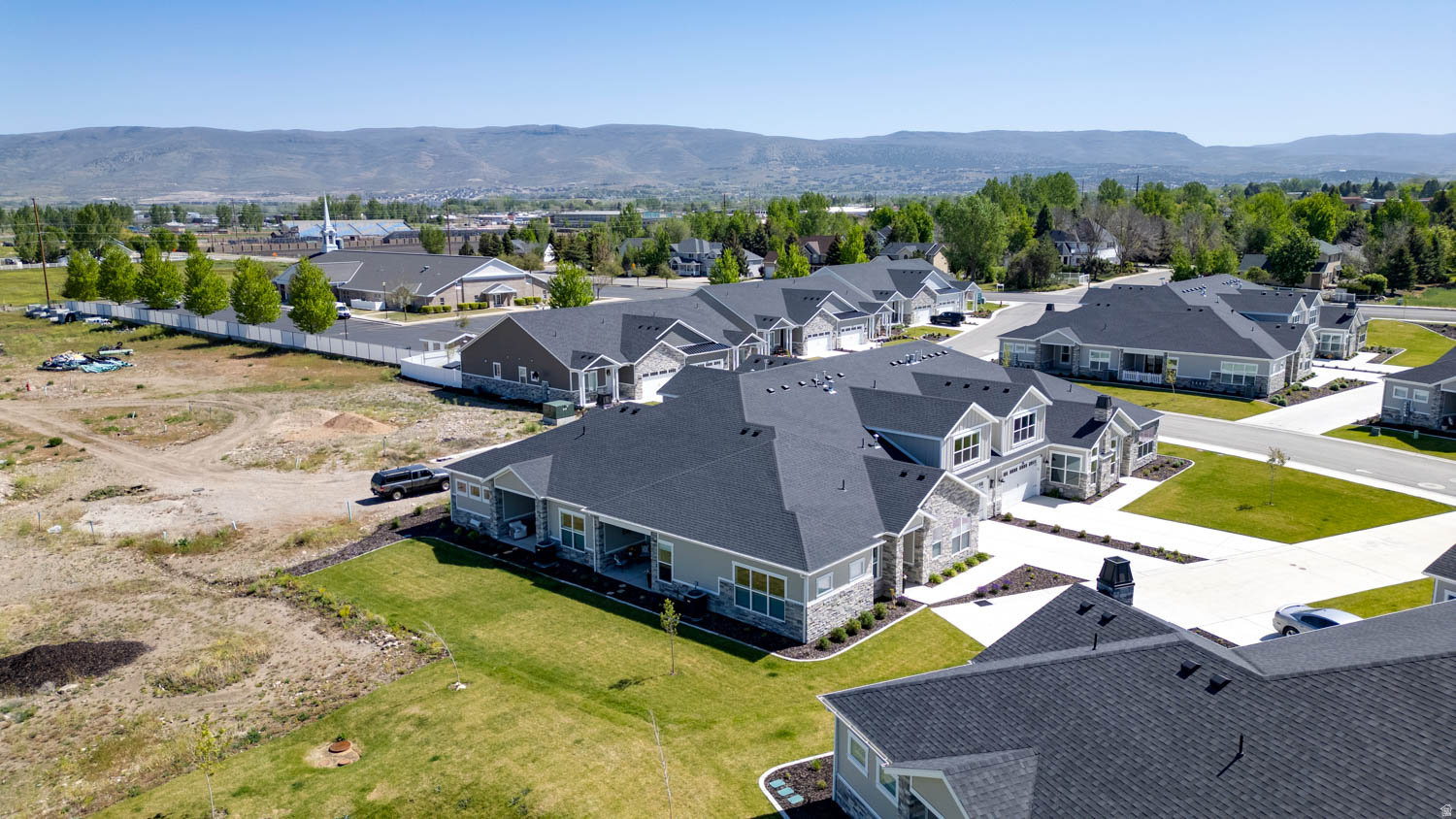 KIMBALL VILLAS - Residential