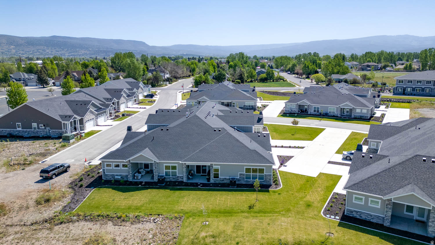 KIMBALL VILLAS - Residential