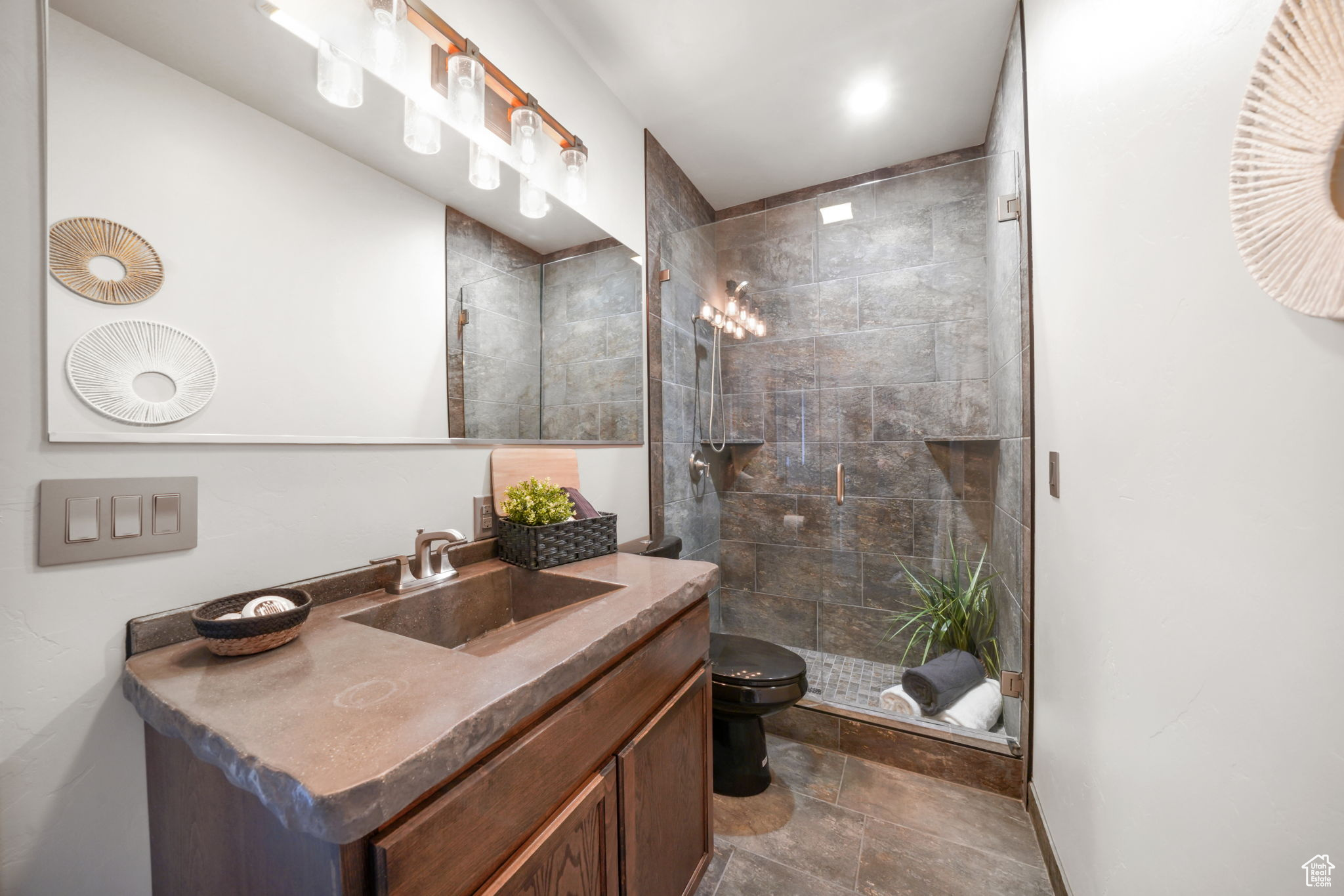 SUMMIT RIDGE - Residential