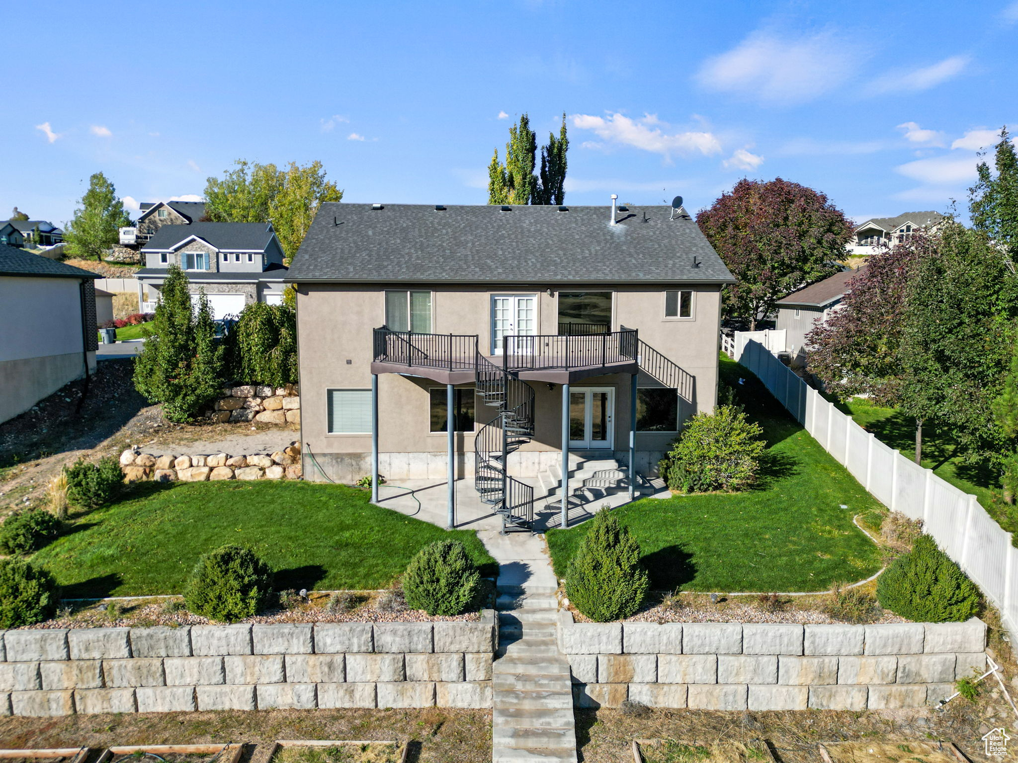 SUMMIT RIDGE - Residential