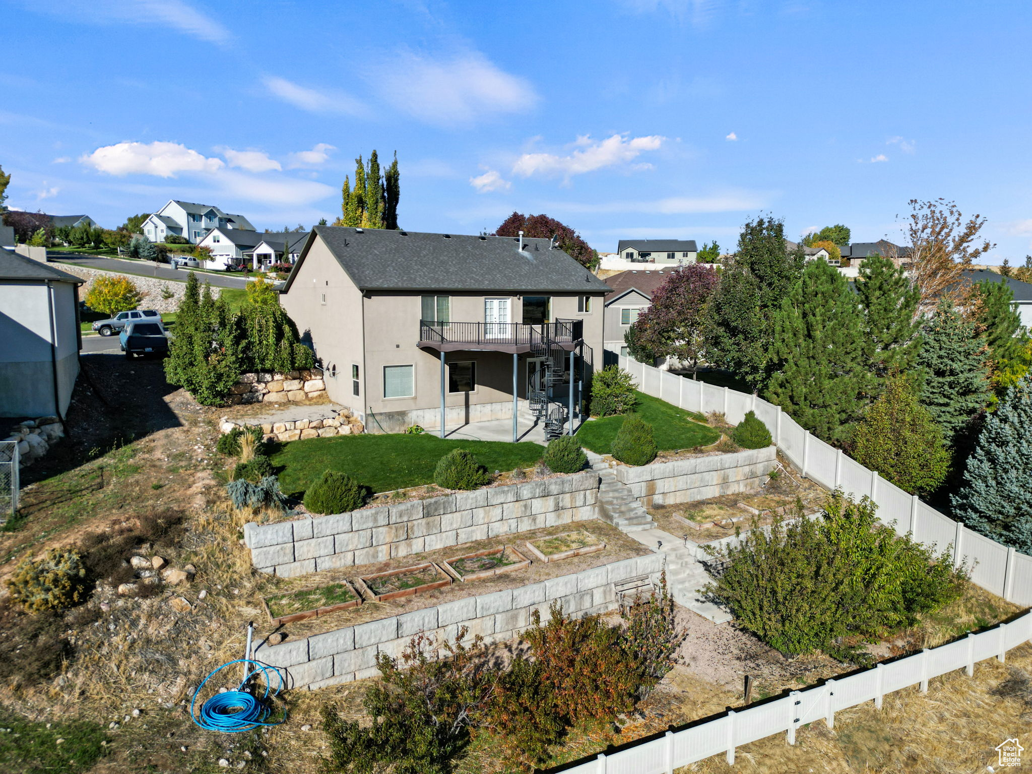 SUMMIT RIDGE - Residential