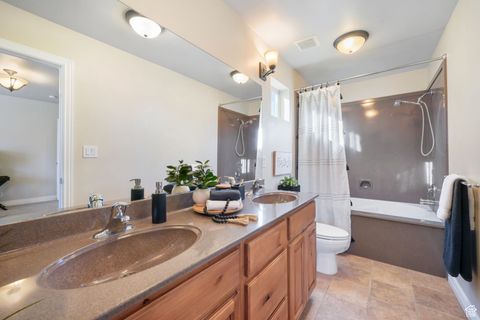 Tiny photo for 1245 E SAGEBERRY Dr, Santaquin, UT 84655 (MLS # 2119611)