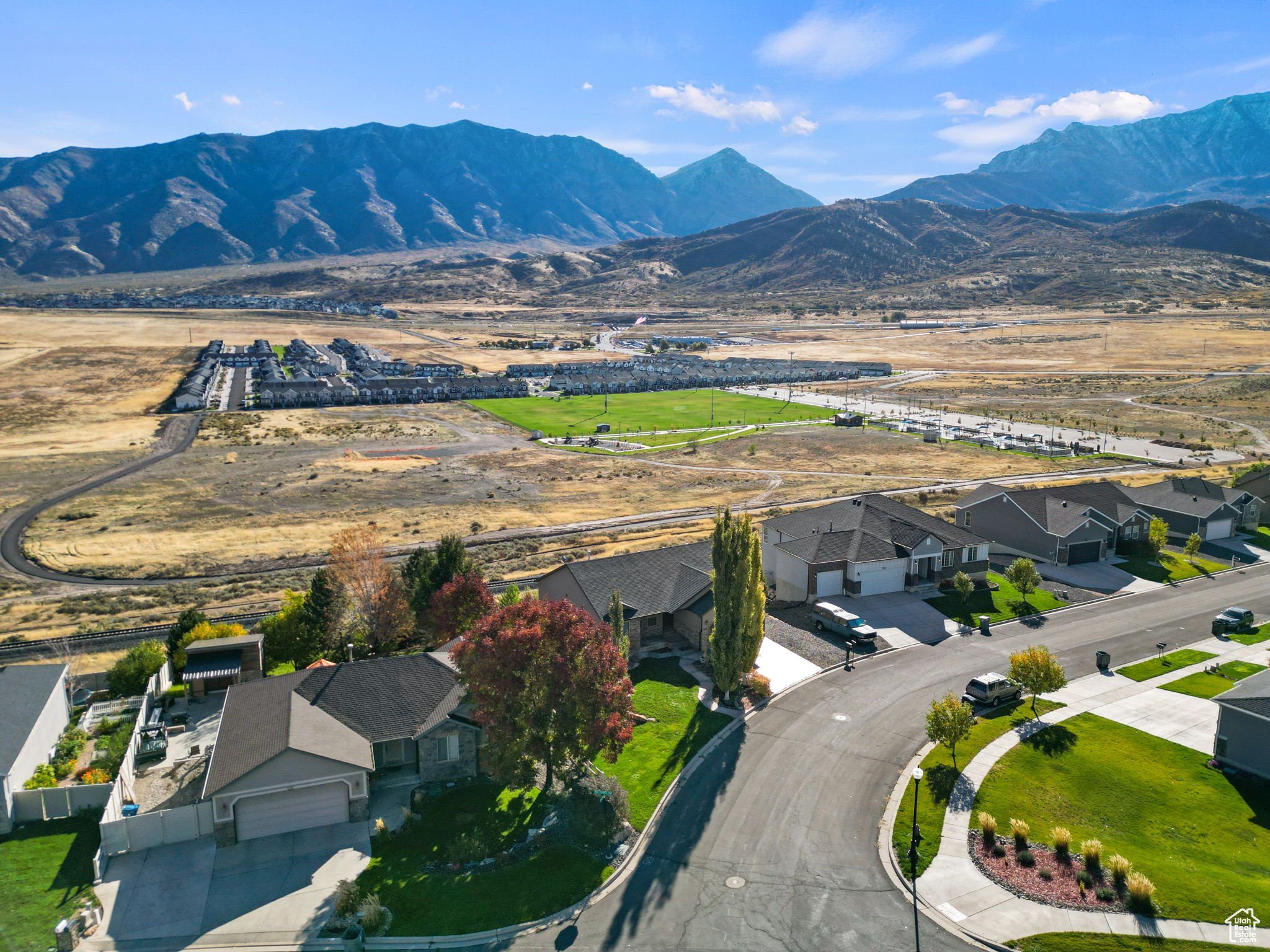 SUMMIT RIDGE - Residential