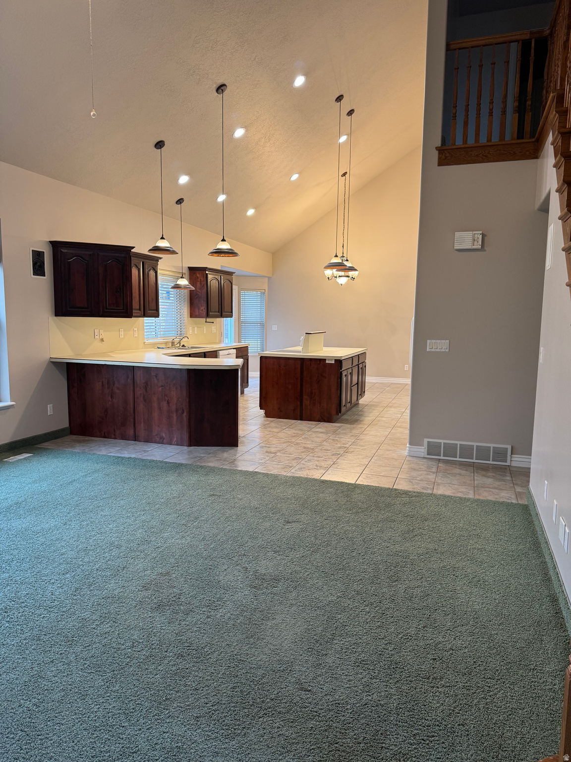 SPRING ACRES - Residential