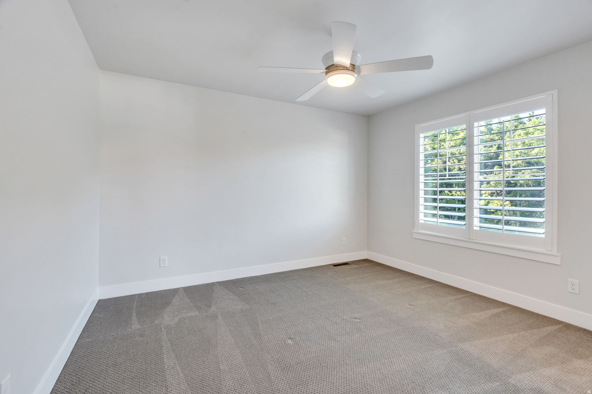 EASTRIDGE PARK - Residential