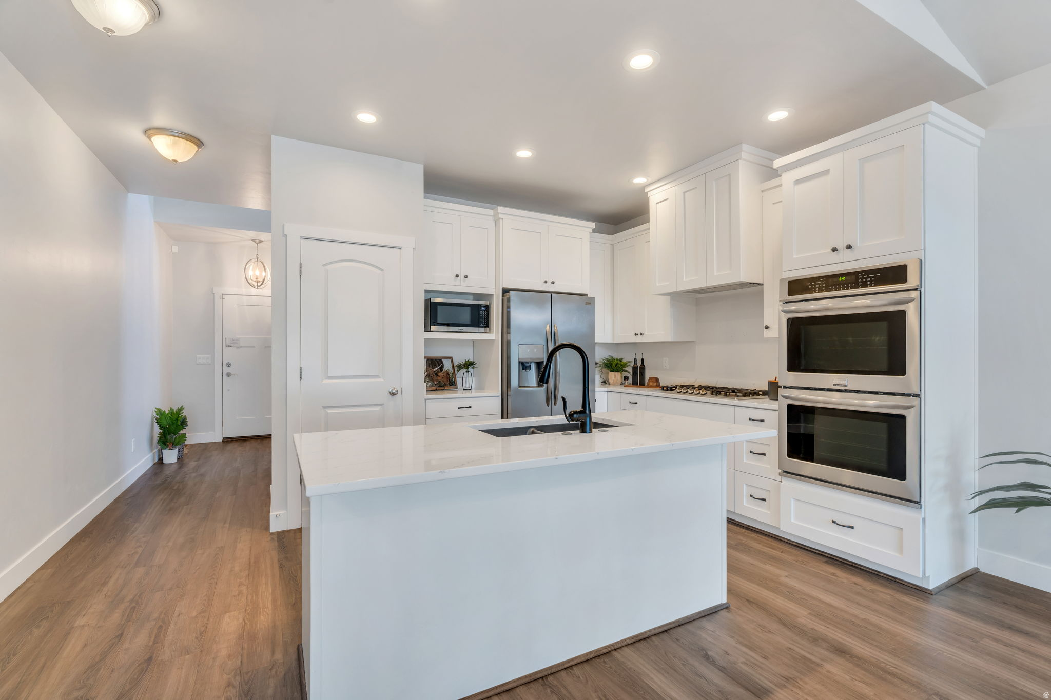 EASTRIDGE PARK - Residential