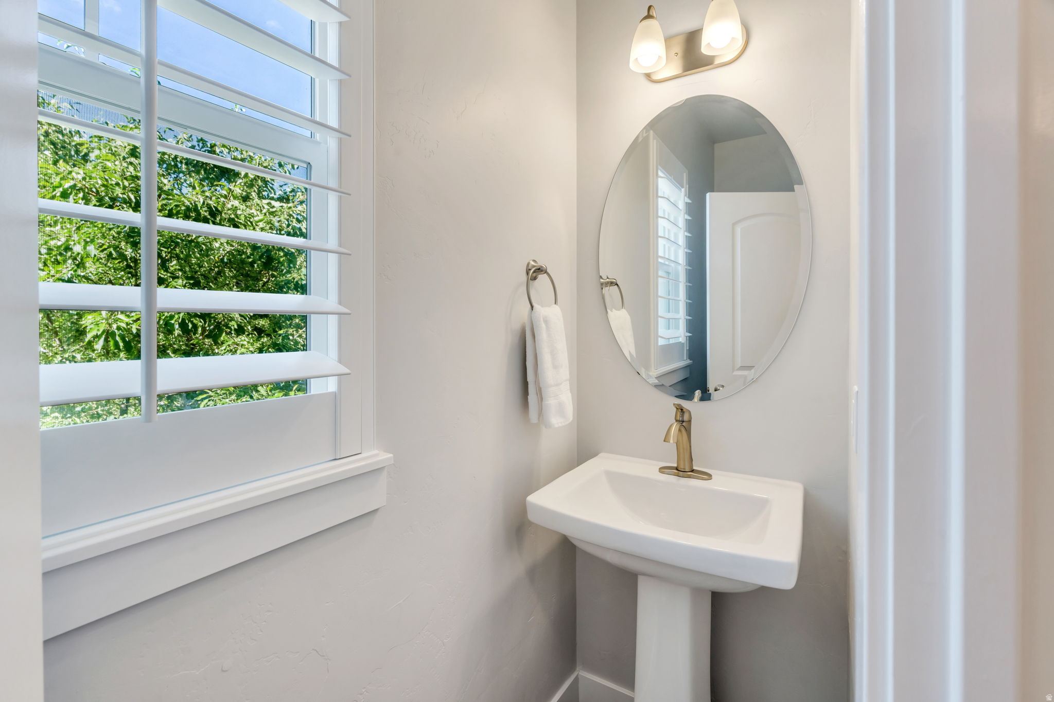 EASTRIDGE PARK - Residential