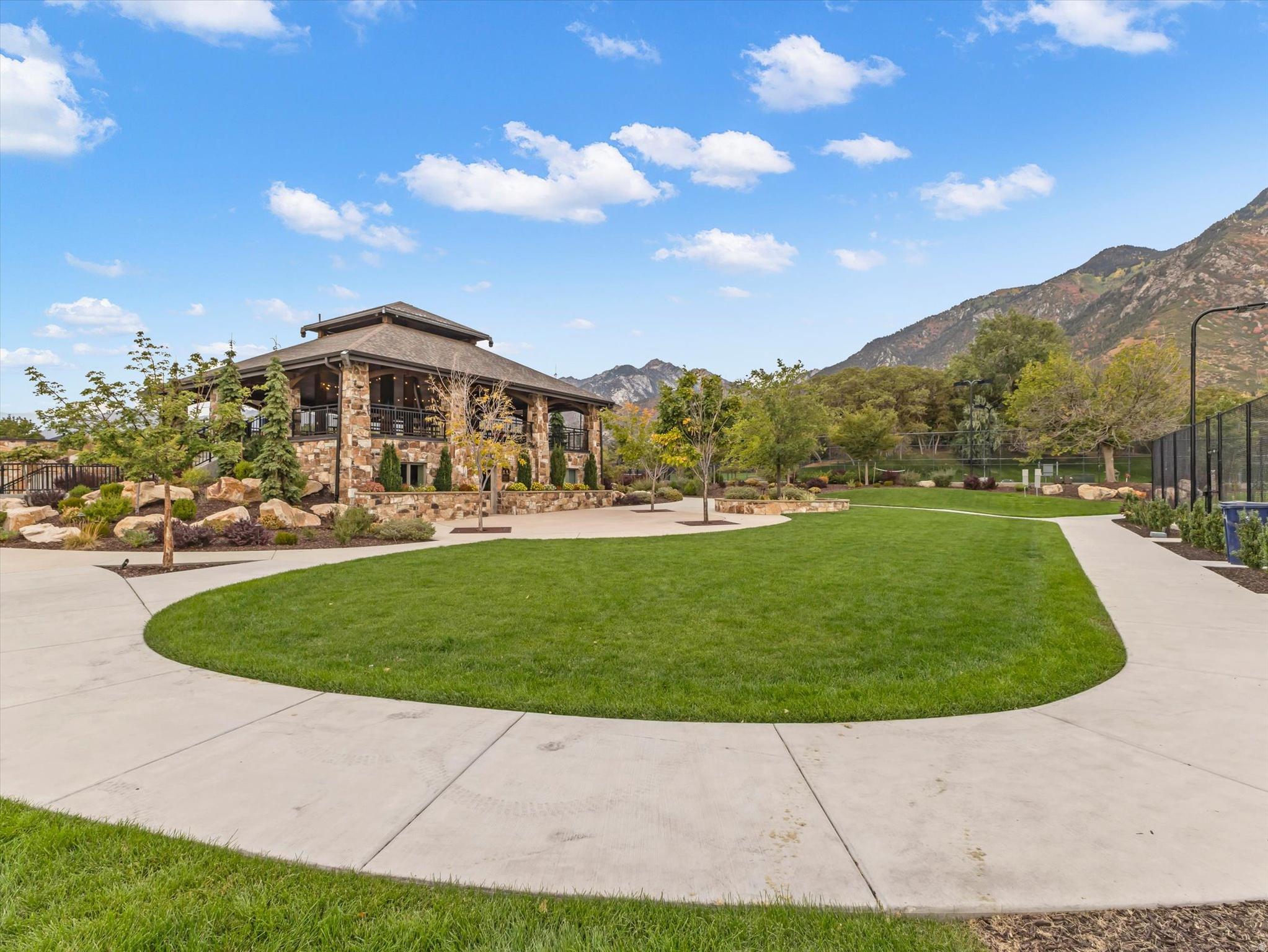 PEPPERWOOD PH 9 - Residential