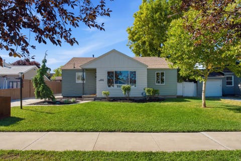 Photo of 466 E BURTON AVE, Salt Lake City, UT 84115 (MLS # 2180543)