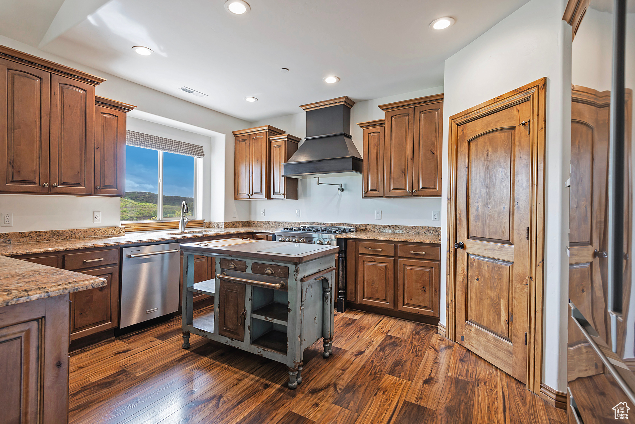 1604 E Trail Crest Ct, Draper, Utah image 11