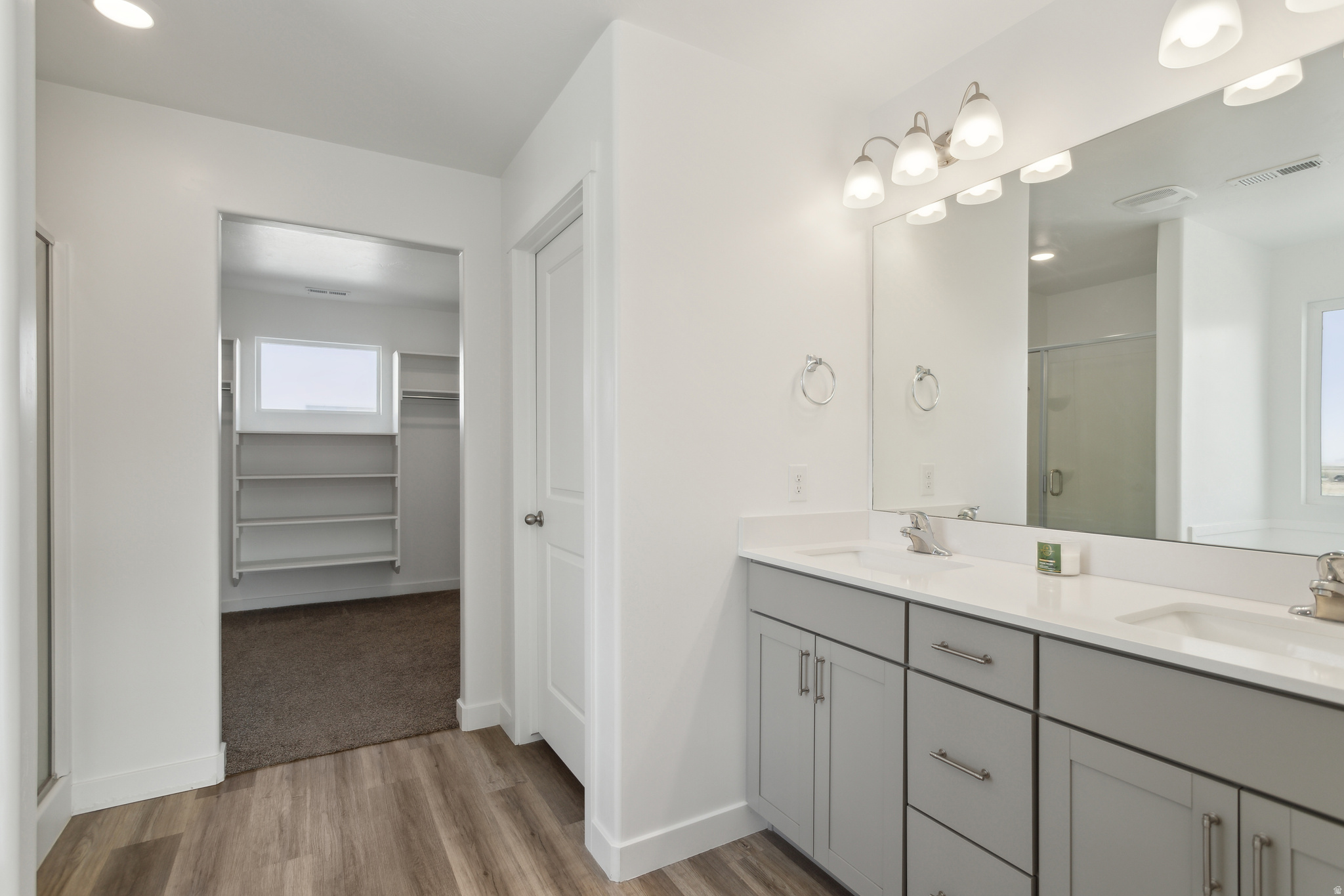 HAWTHORN ESTATES - Residential