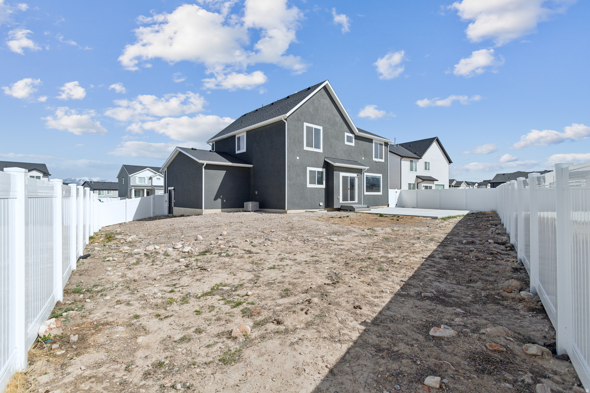 HAWTHORN ESTATES - Residential