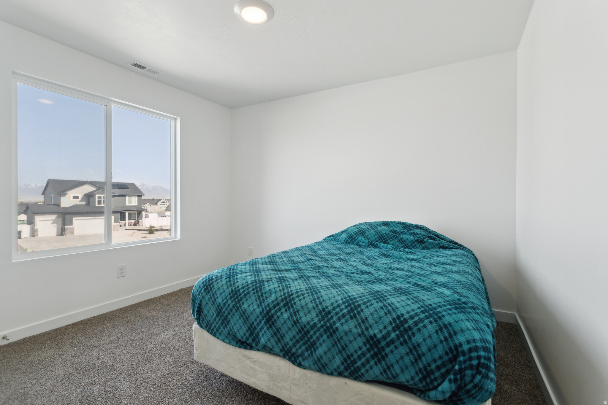 HAWTHORN ESTATES - Residential