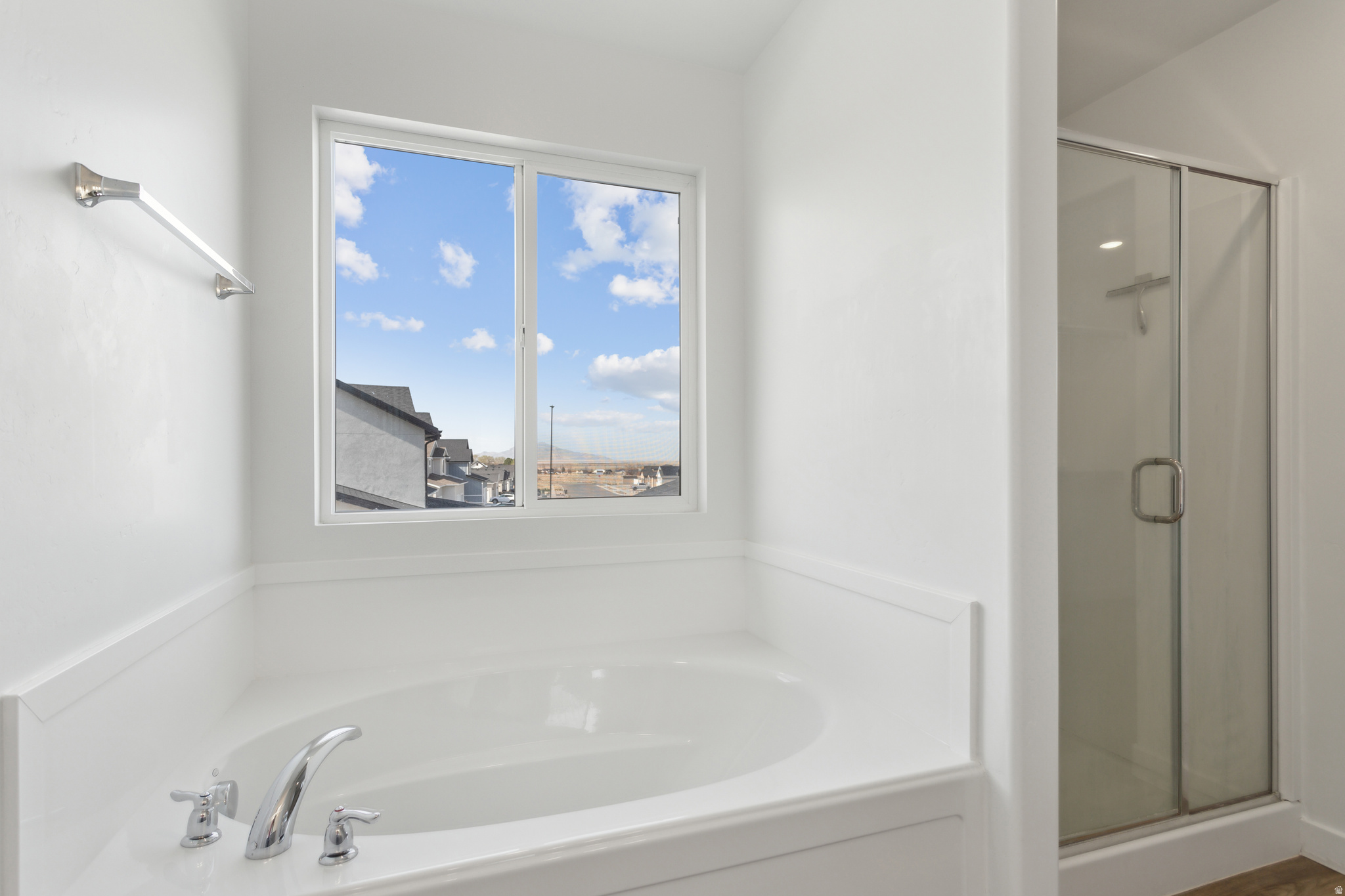 HAWTHORN ESTATES - Residential