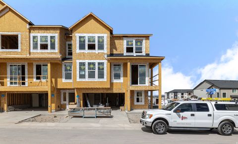 Photo of 12828 S CRYSTAL PEAK LN #3068, Herriman, UT 84096 (MLS # 2137622)