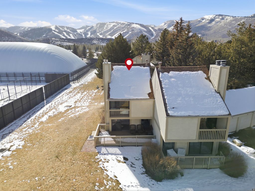 Photo of 34 RACQUET CLUB DR #34, Park City, UT 84060 (MLS # 2136327)