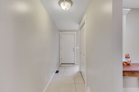 Tiny photo for 3371 S HONEYCUT RD #B, Millcreek, UT 84106 (MLS # 2128864)