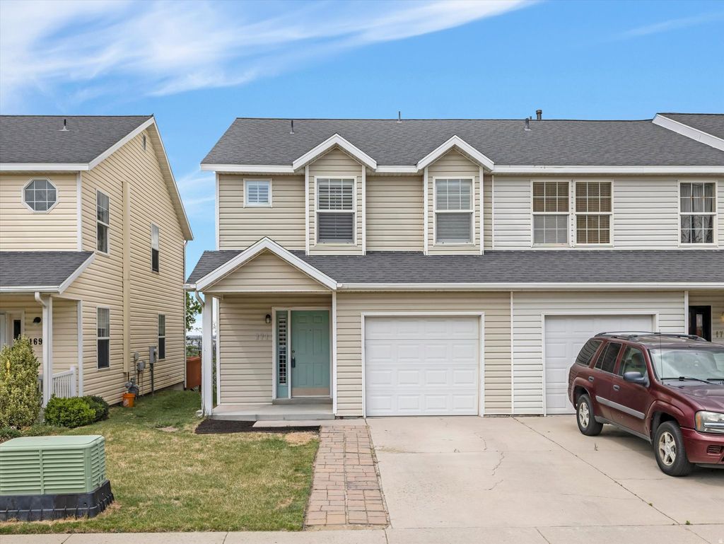 Photo of 171 E WAYFIELD DR S, Draper, UT 84020 (MLS # 2156066)