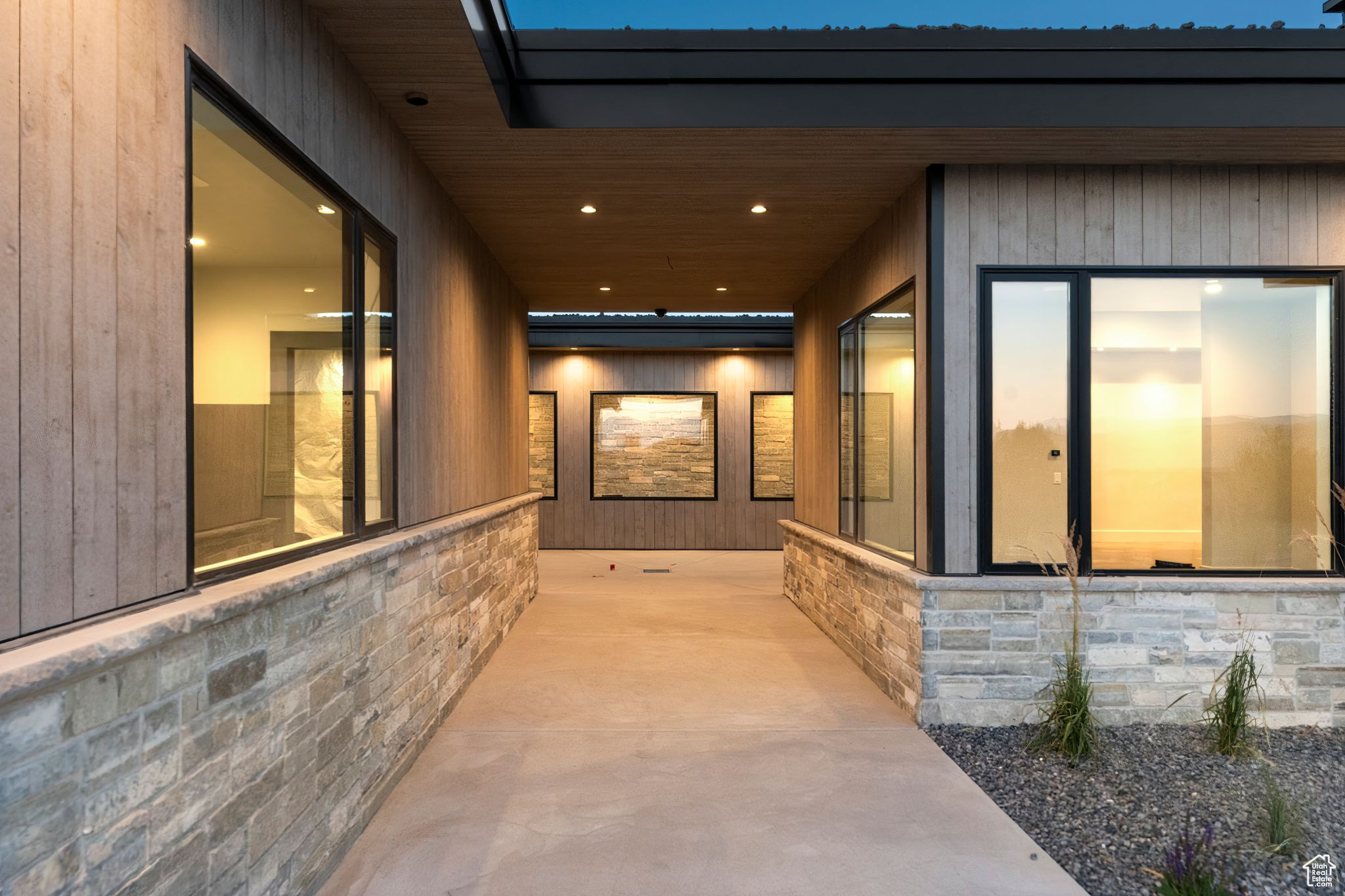 RED LEDGES - Residential