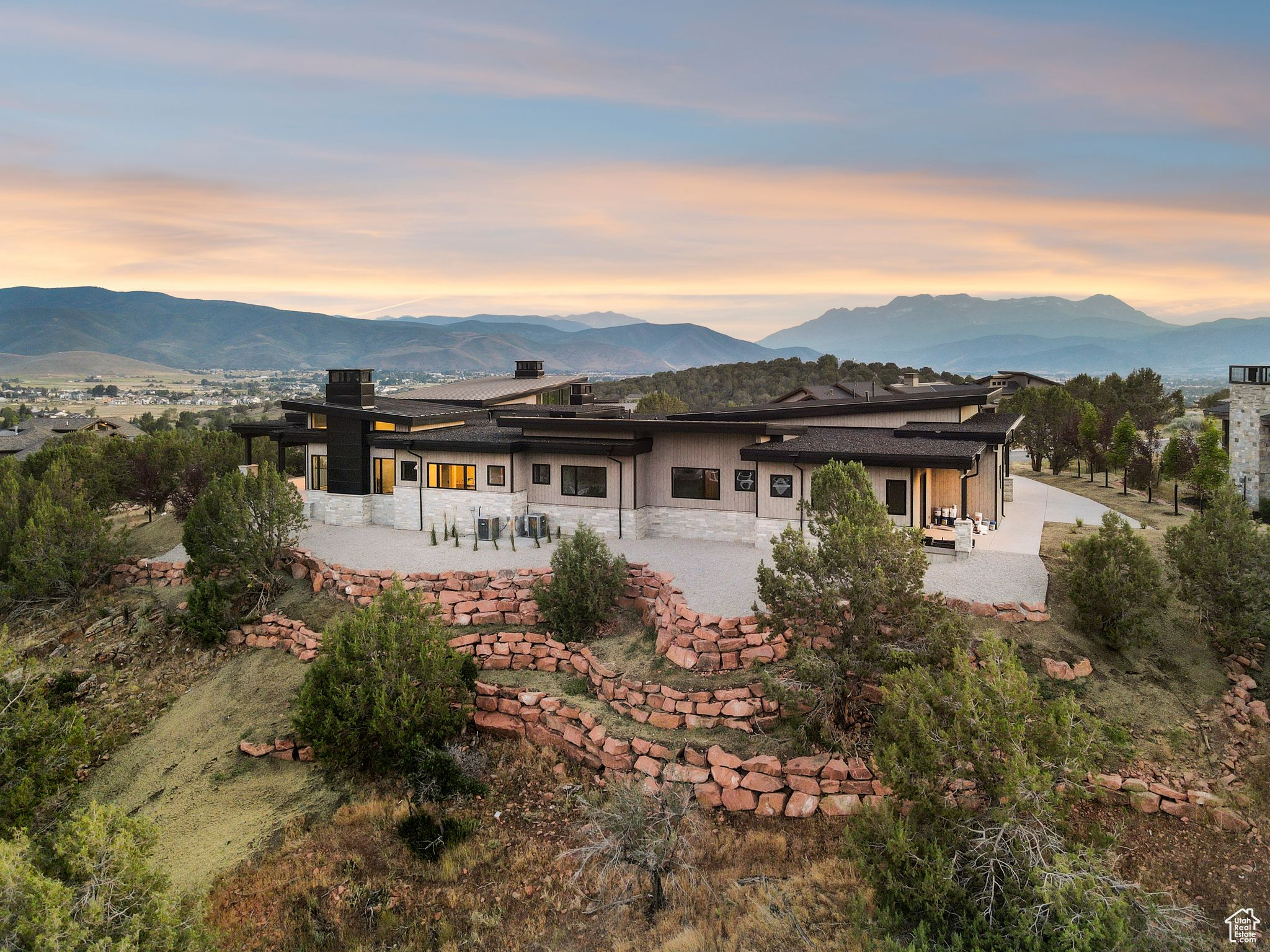 RED LEDGES - Residential
